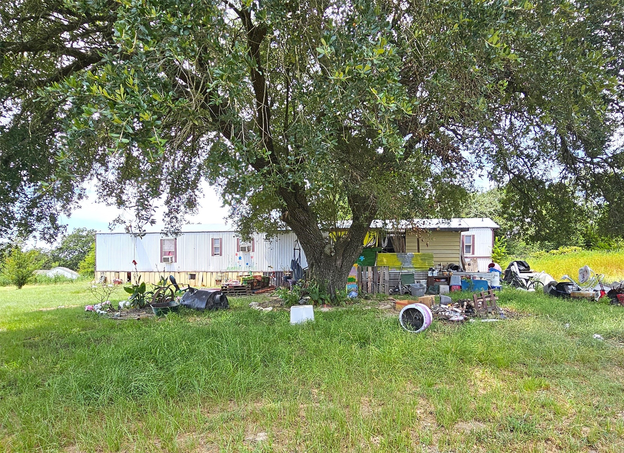 495 Florida Lane Property Photo 1