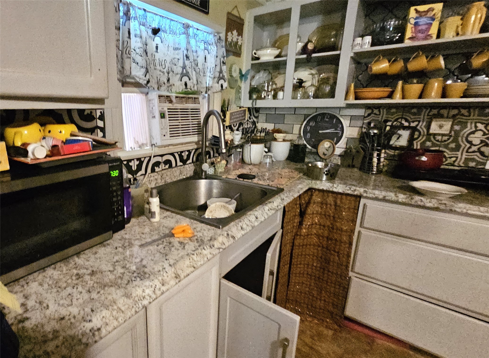 495 Florida Lane Property Photo 11