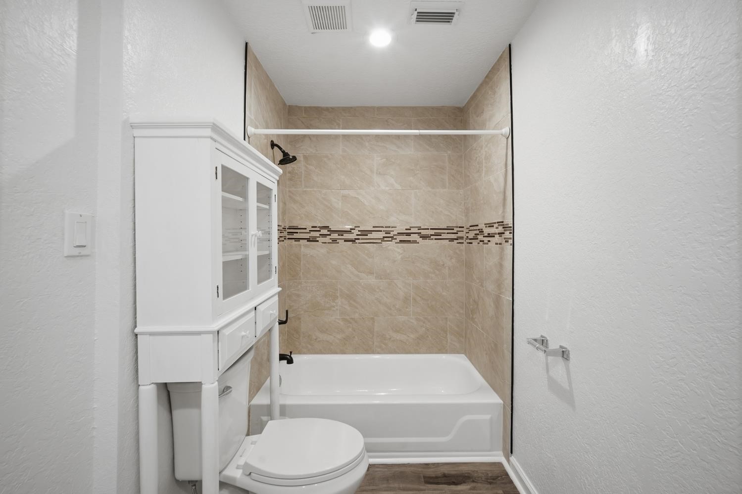 111 Dunbar Estates Drive 803 Property Photo 14