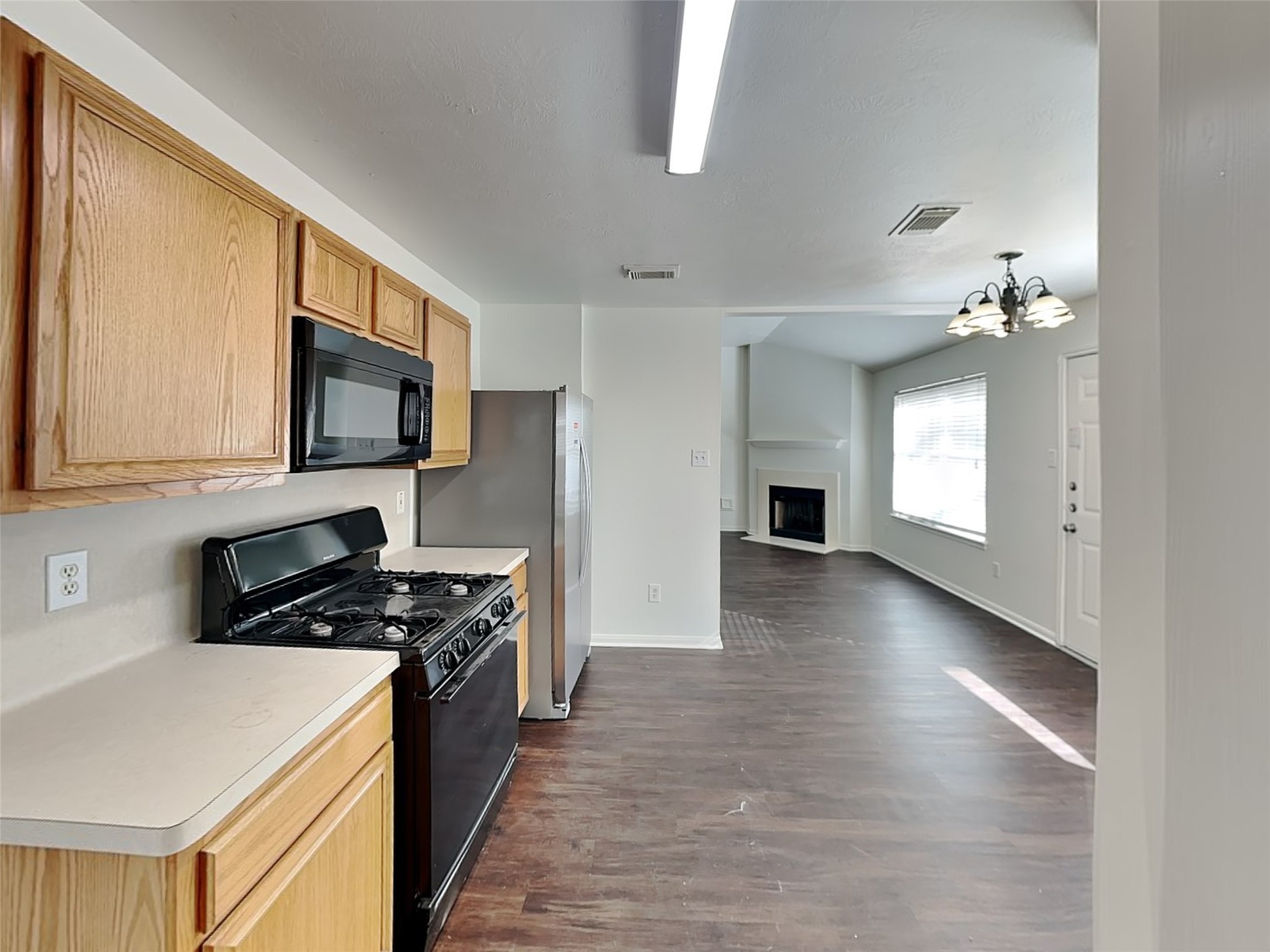 6907 Grant Drive Property Photo 2