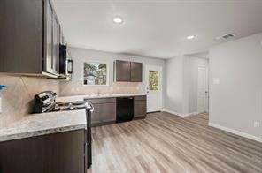 619 N Columbia Street Property Photo 5