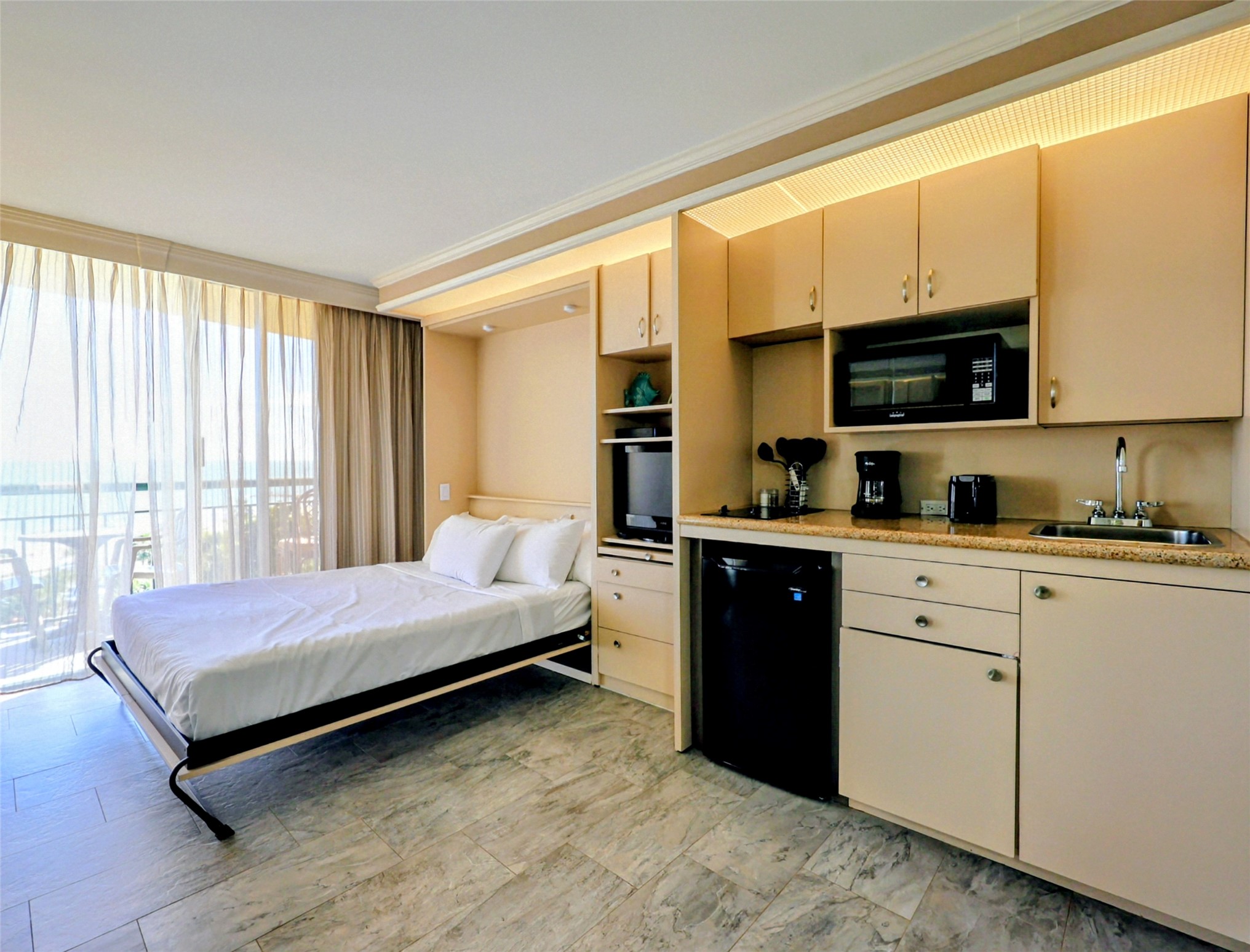 5220 Seawall Boulevard 738d Property Photo 4