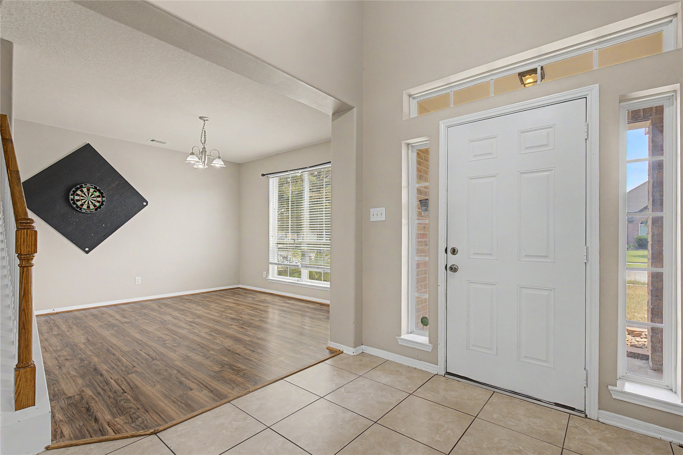 9947 Valance Way Property Photo 4