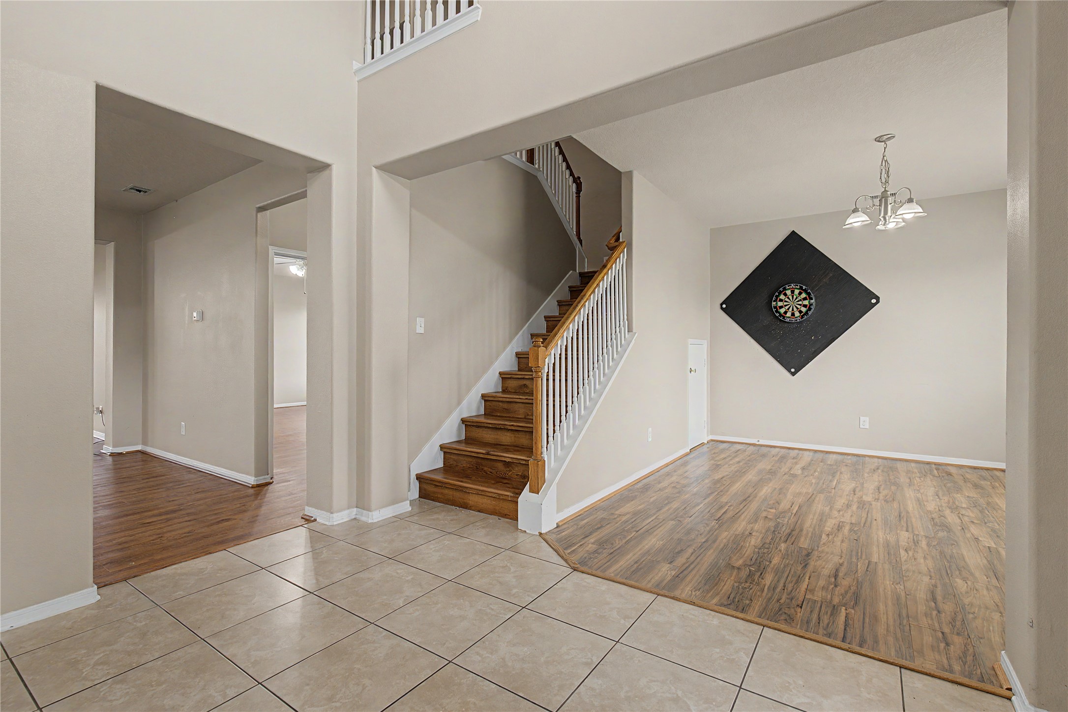 9947 Valance Way Property Photo 5