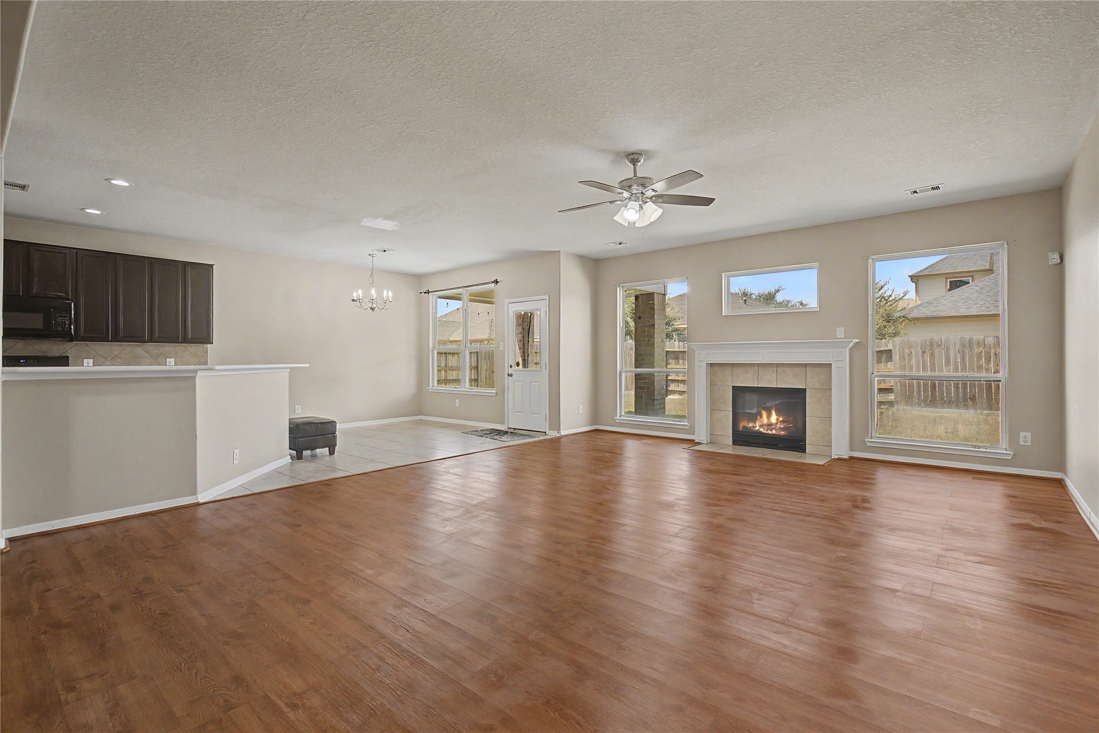 9947 Valance Way Property Photo 7