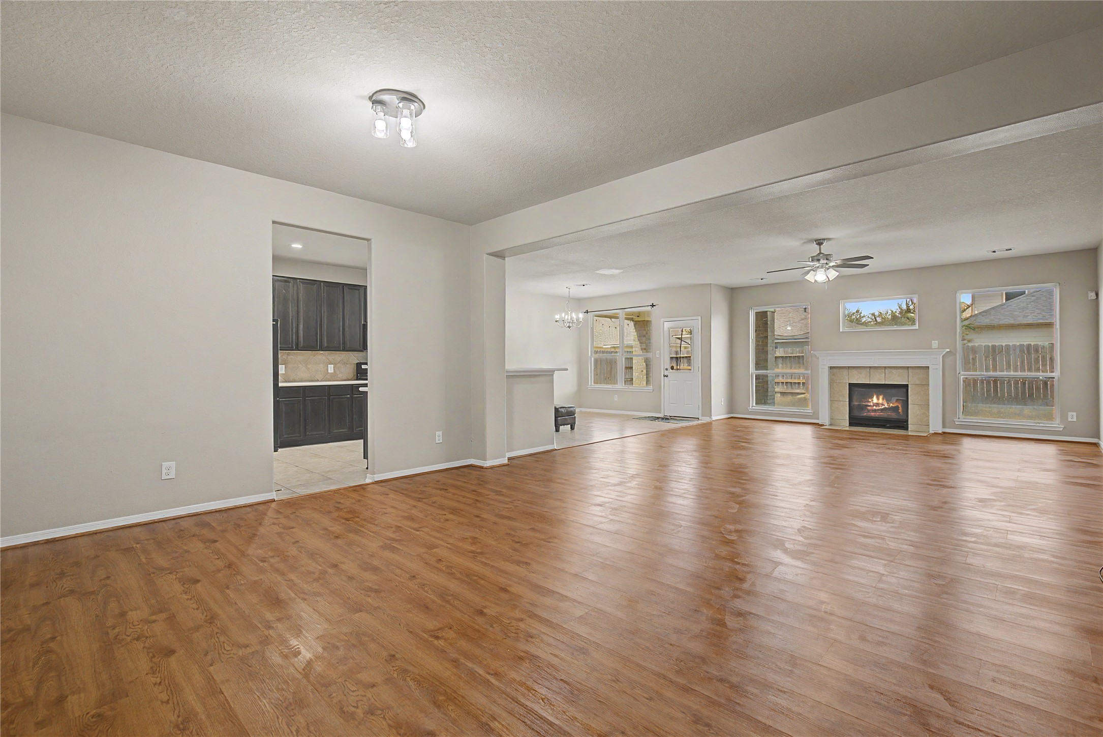 9947 Valance Way Property Photo 11
