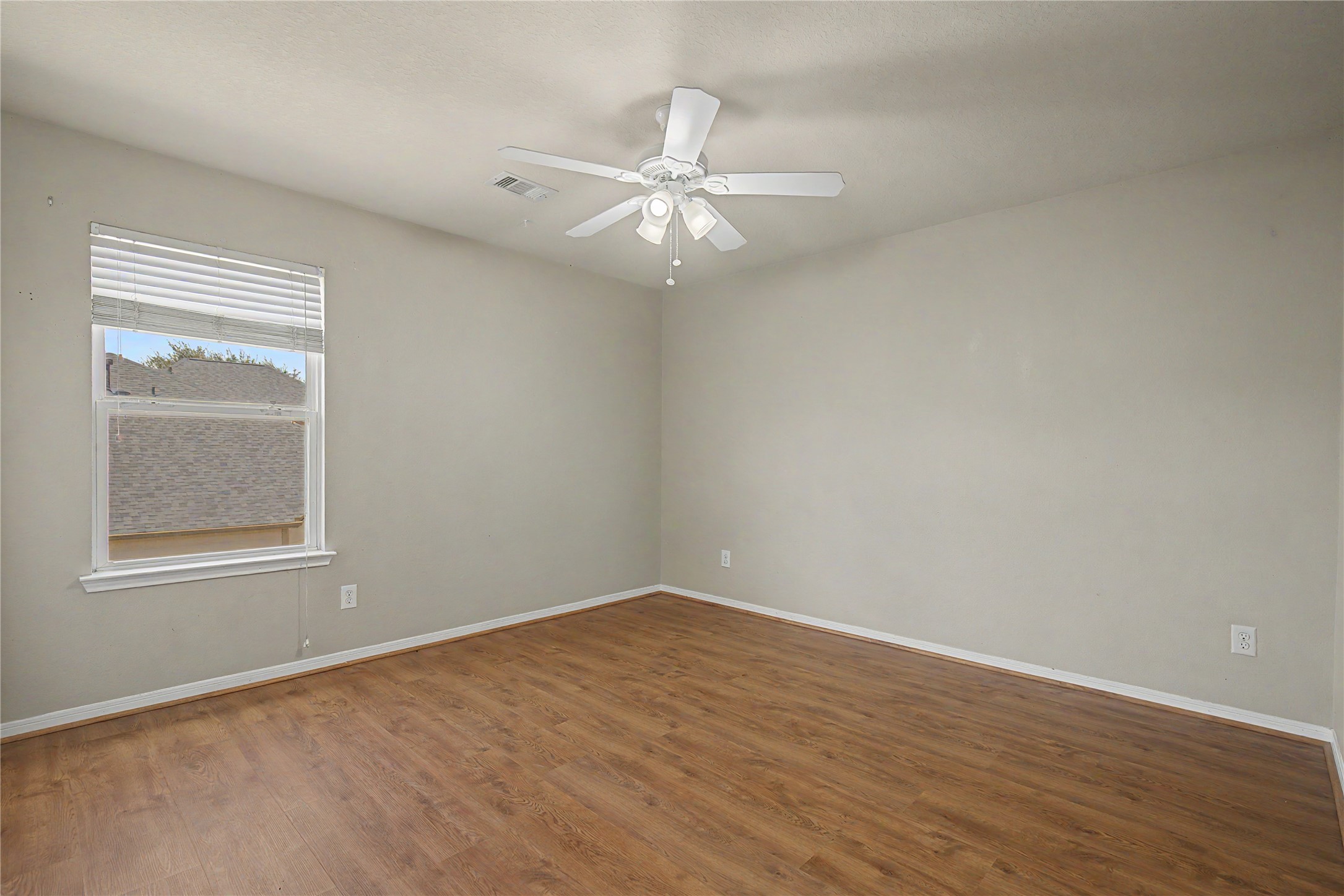 9947 Valance Way Property Photo 31