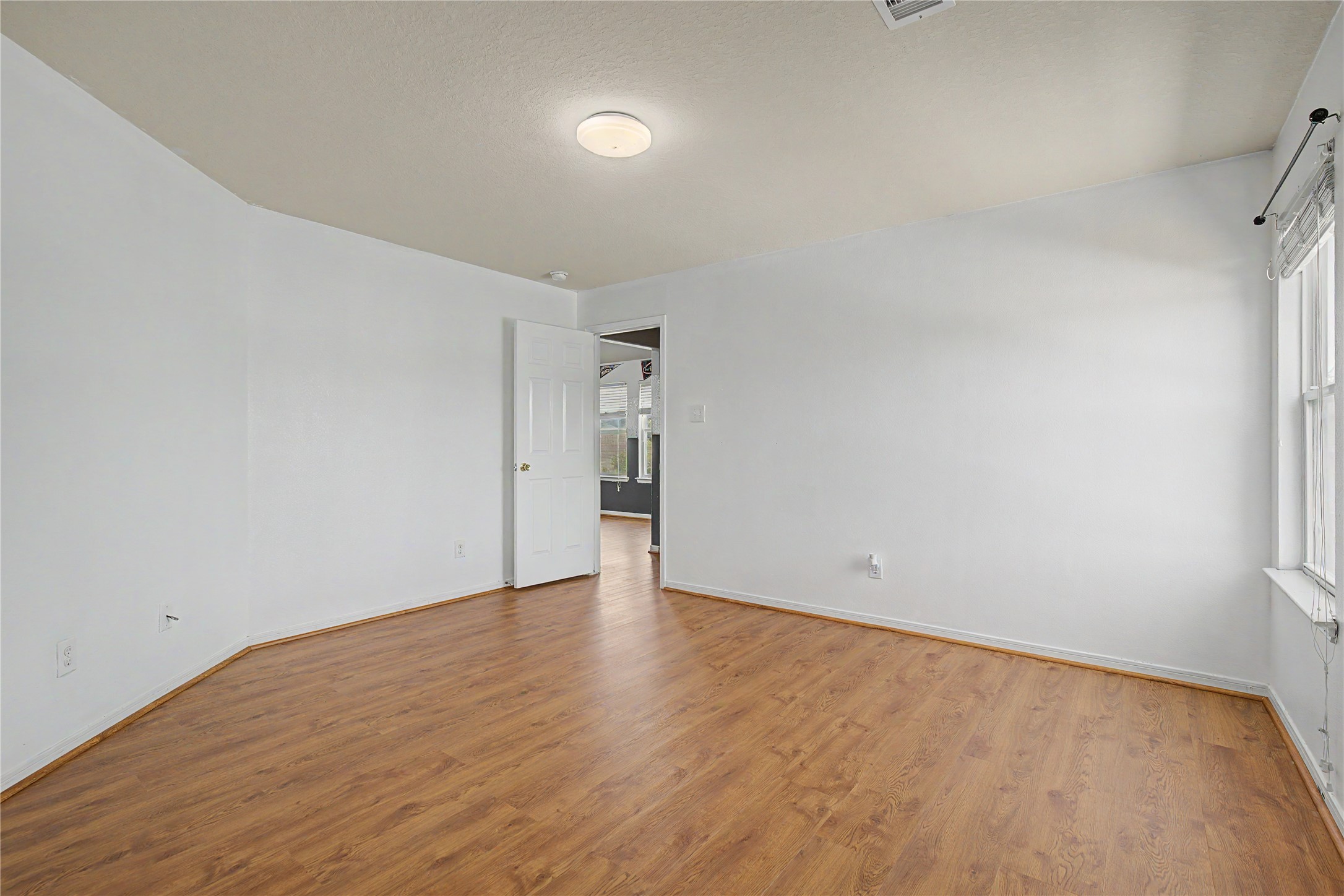 9947 Valance Way Property Photo 32