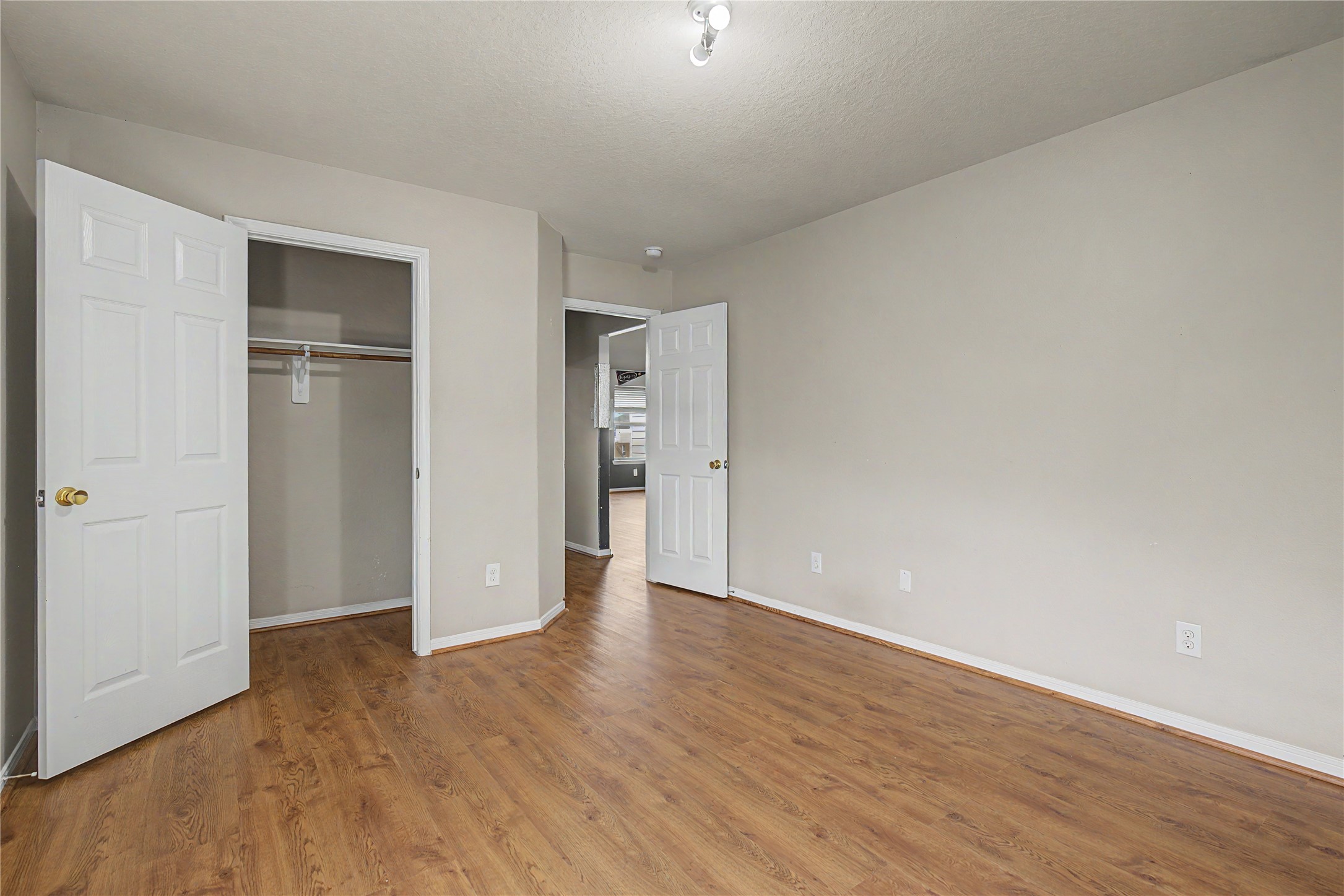 9947 Valance Way Property Photo 35