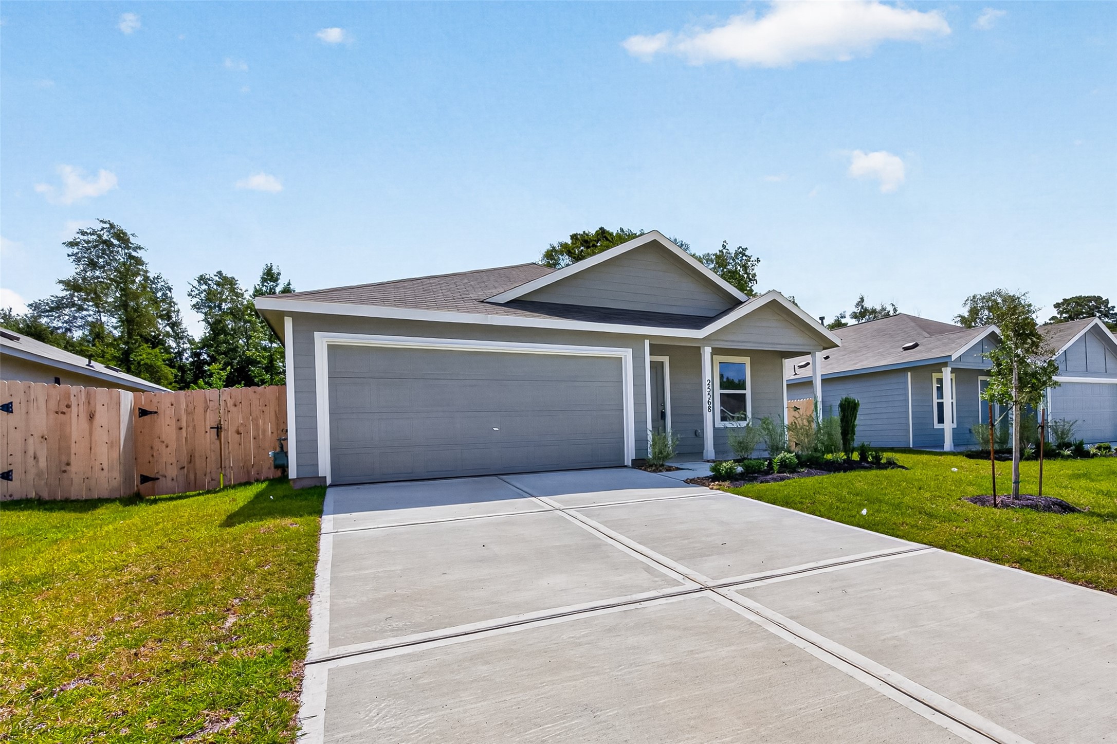 25568 Rose Creek Drive Property Photo 2