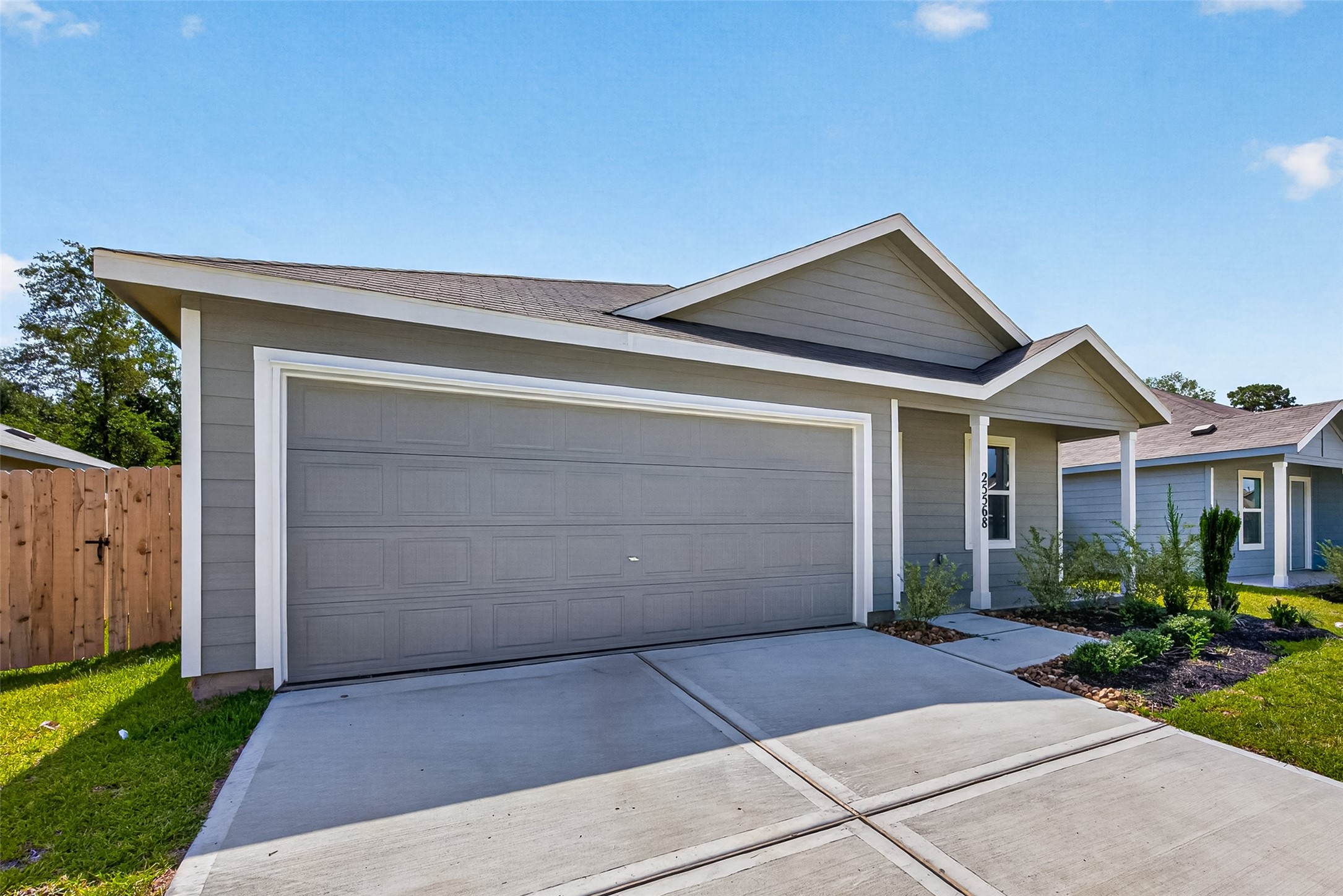 25568 Rose Creek Drive Property Photo 3