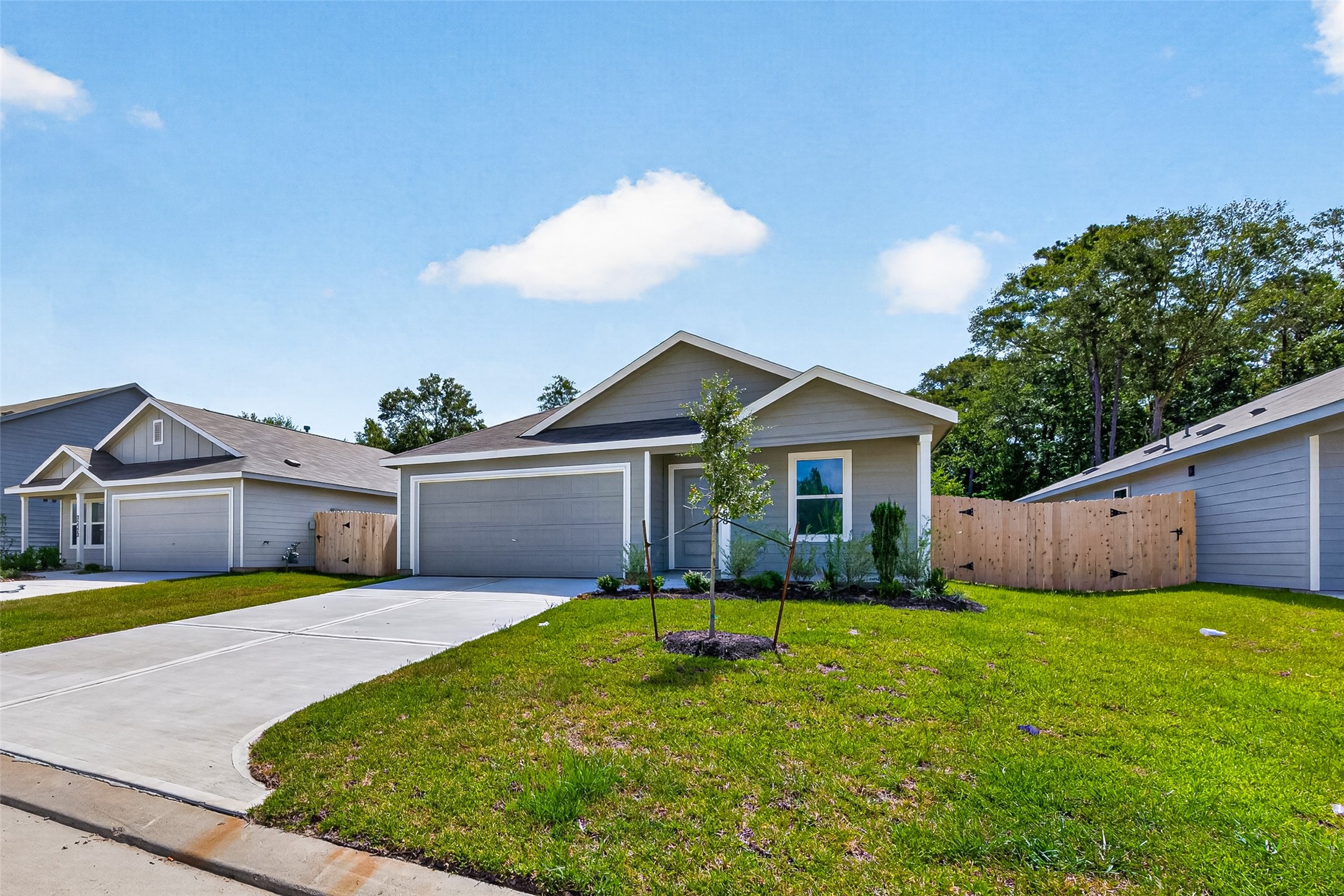 25568 Rose Creek Drive Property Photo 4