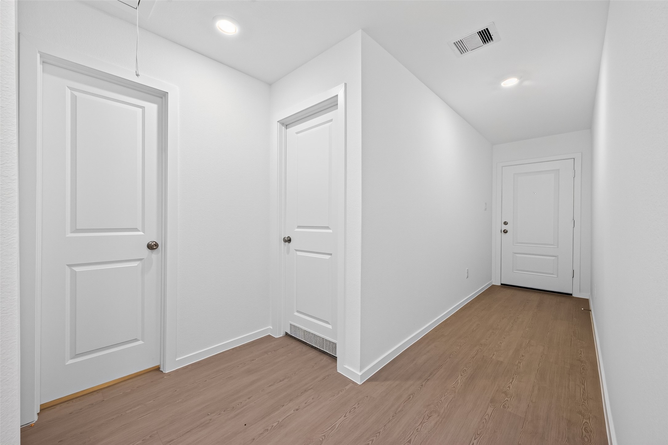 25568 Rose Creek Drive Property Photo 7