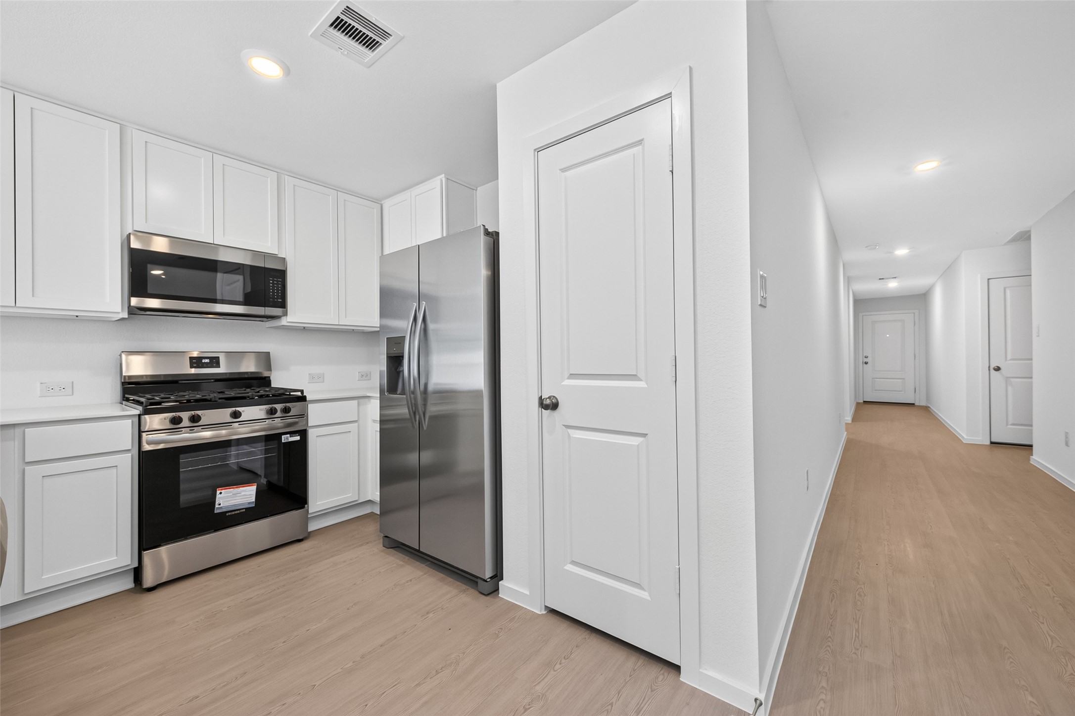 25568 Rose Creek Drive Property Photo 13