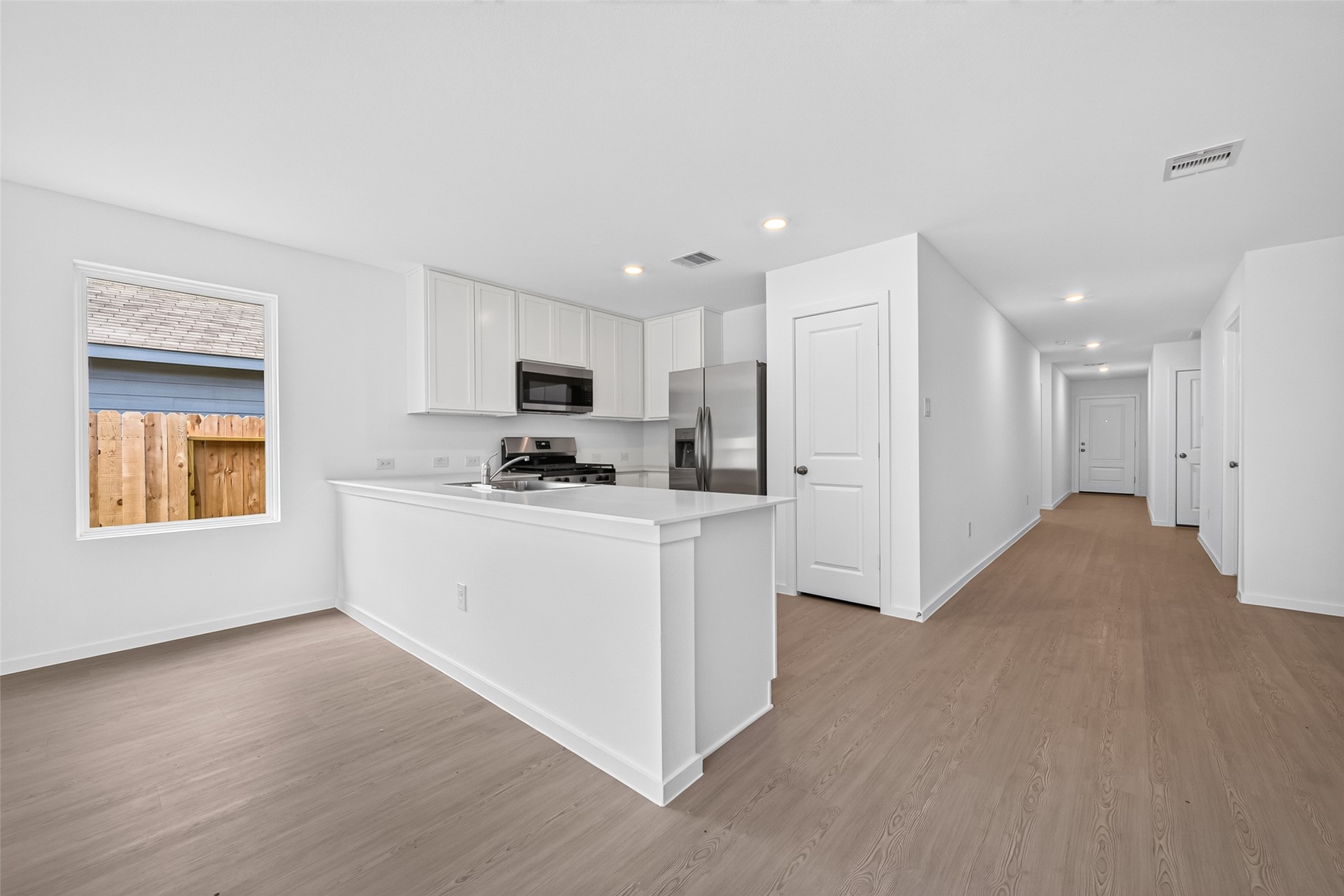25568 Rose Creek Drive Property Photo 14