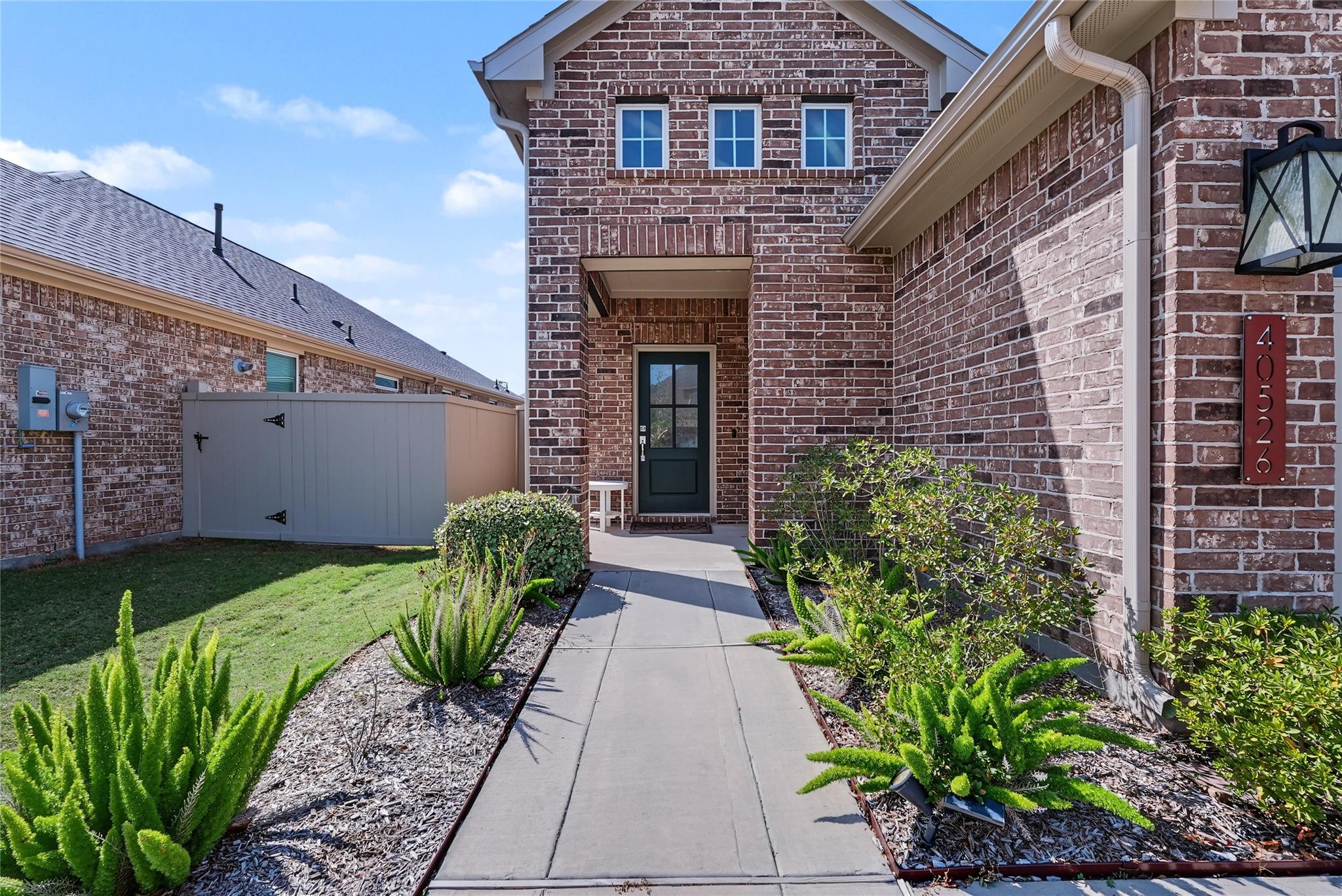 40526 Tyto Lane Property Photo 5