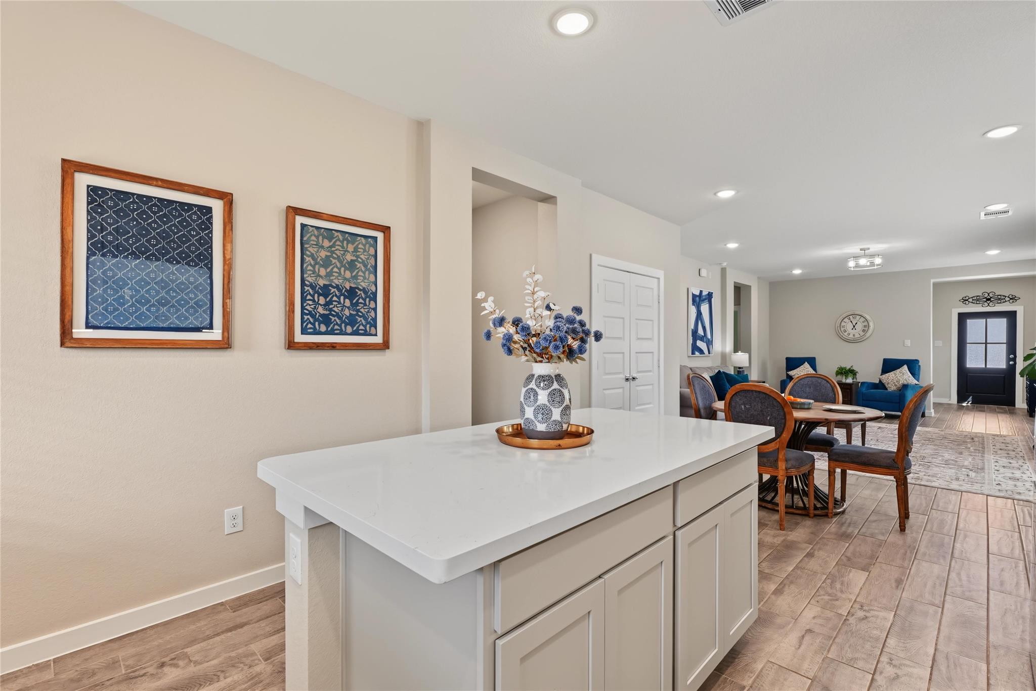 40526 Tyto Lane Property Photo 12