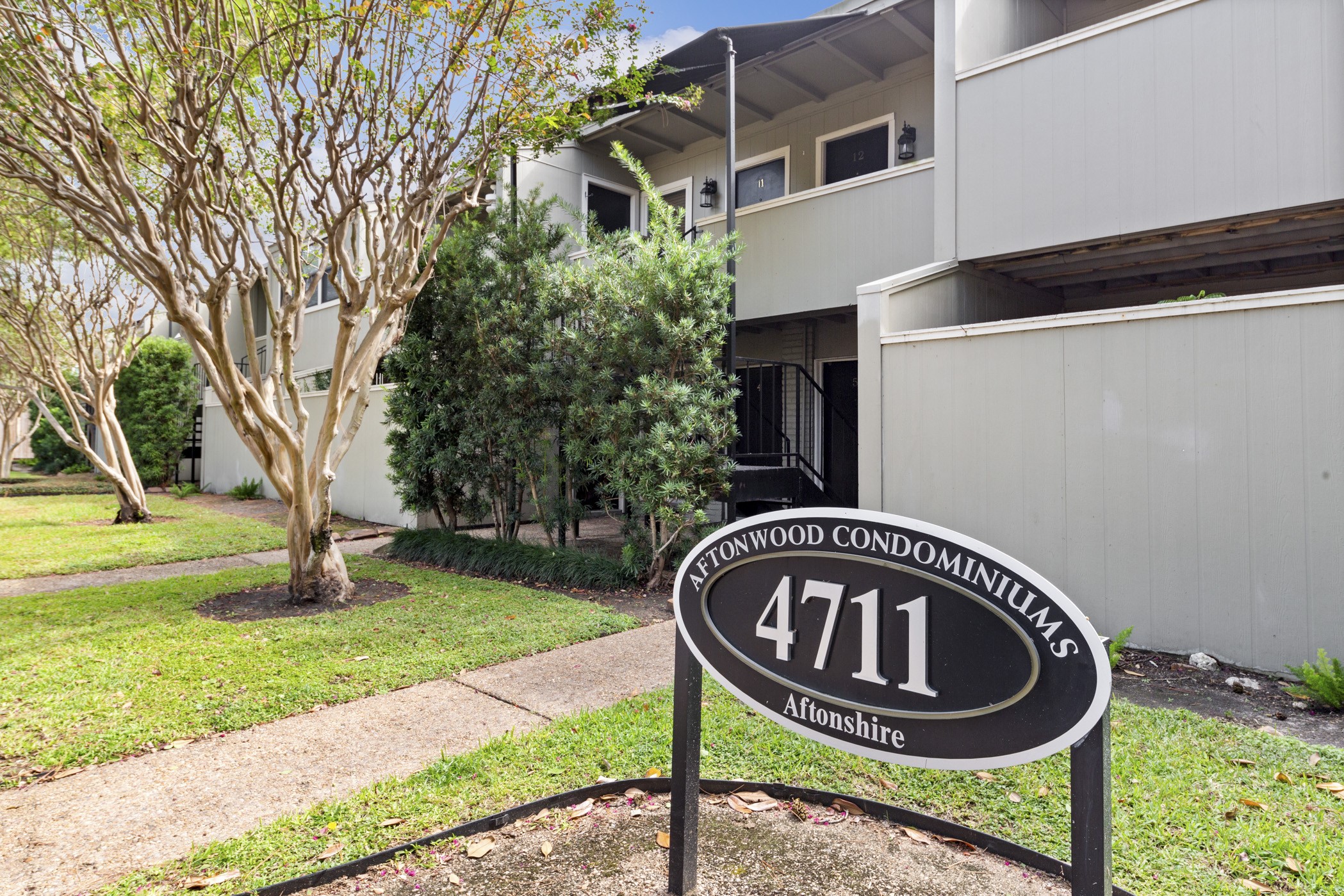 4711 Aftonshire Drive 8 Property Photo 2