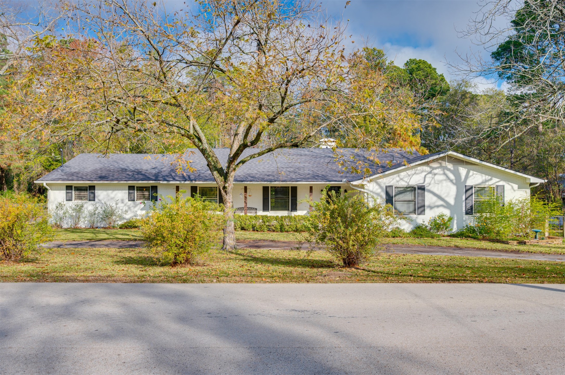 215 Perryman Road Property Photo 1