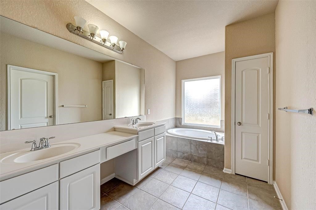 19007 Moss Bay Lane Property Photo 15