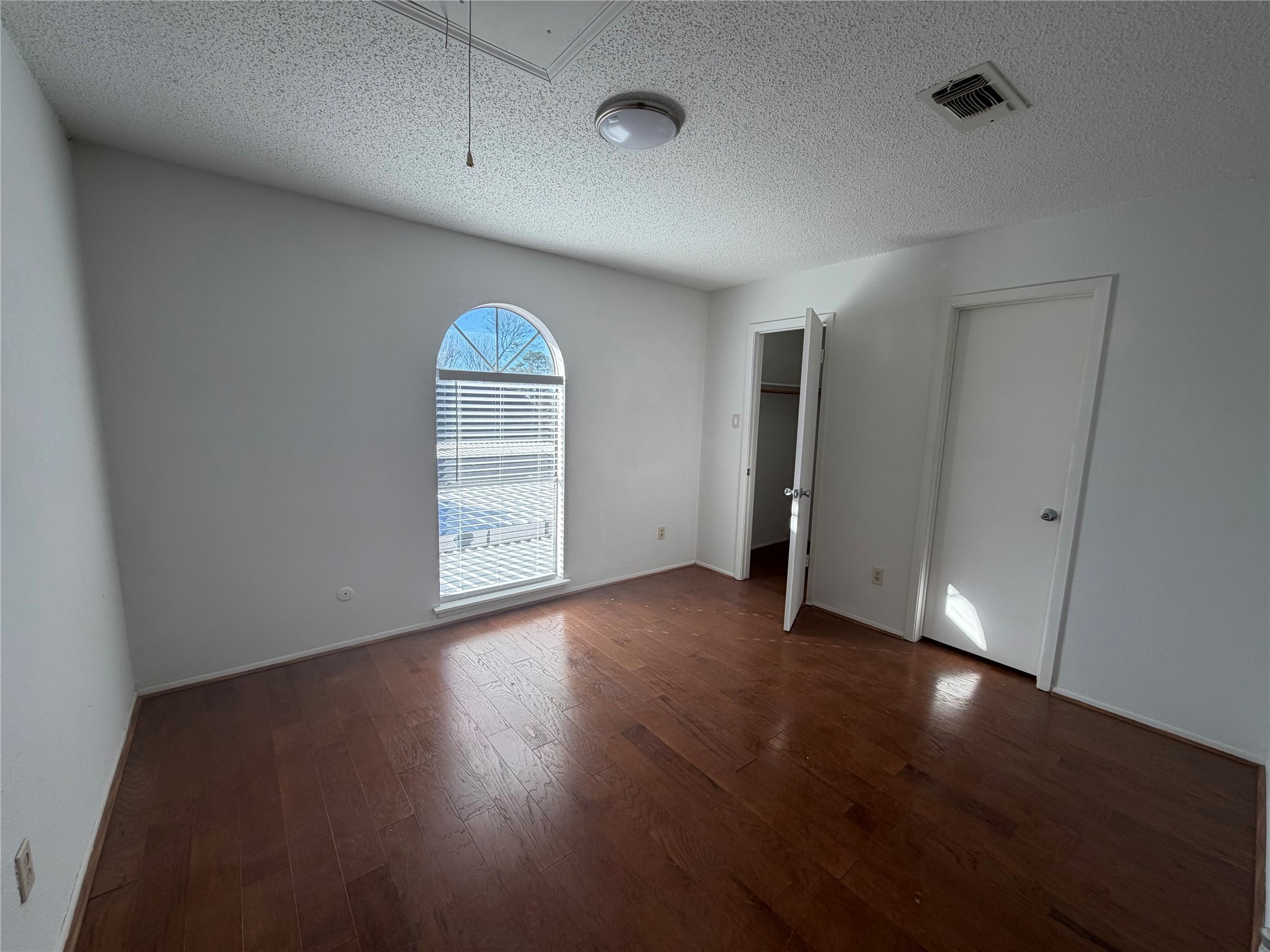 7821 Cook Road Property Photo 9