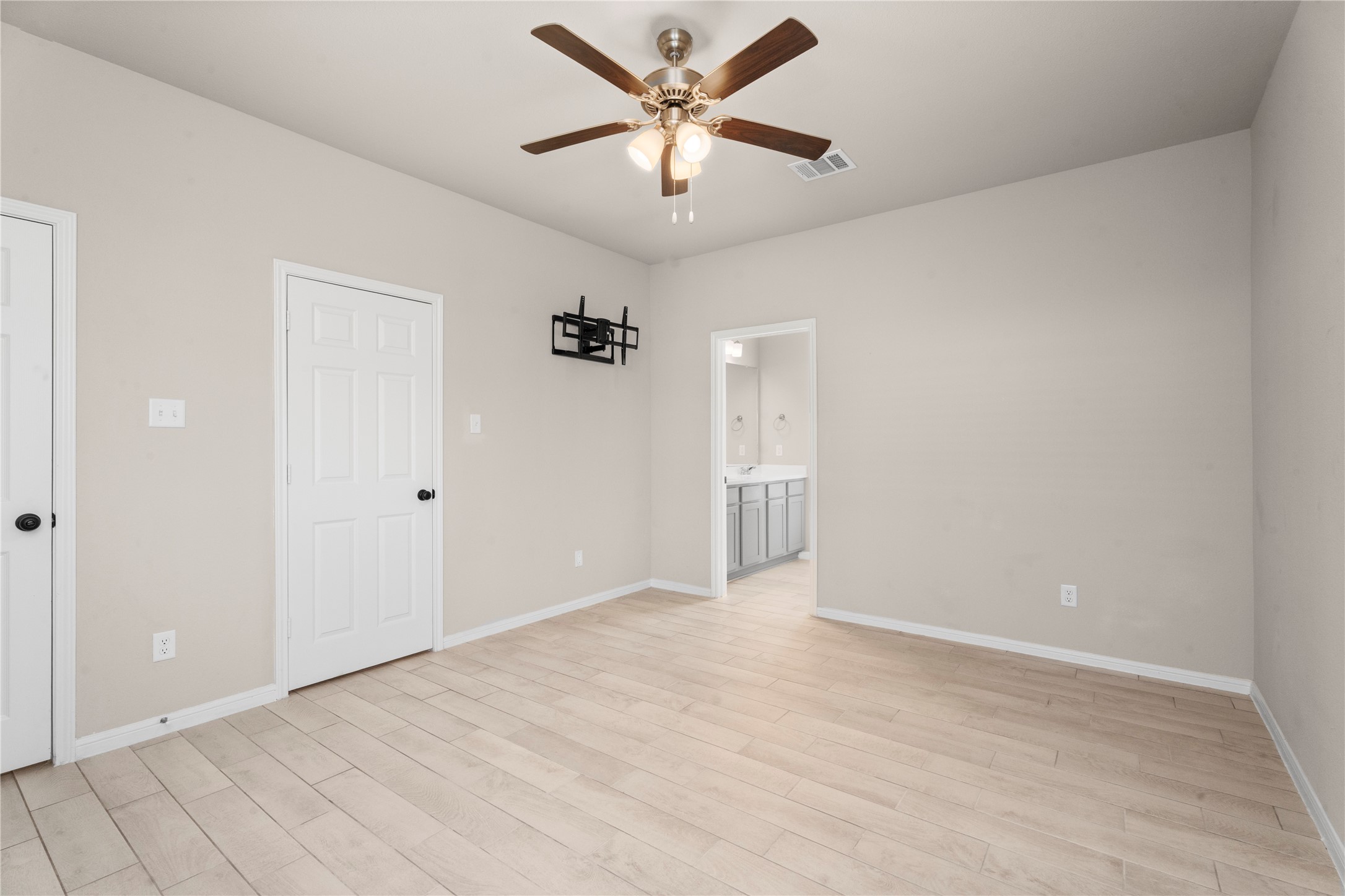 24717 Teton Hollow Trail Property Photo 12