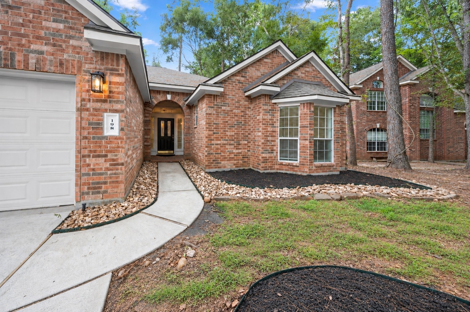 198 N Wimberly Way Property Photo 1