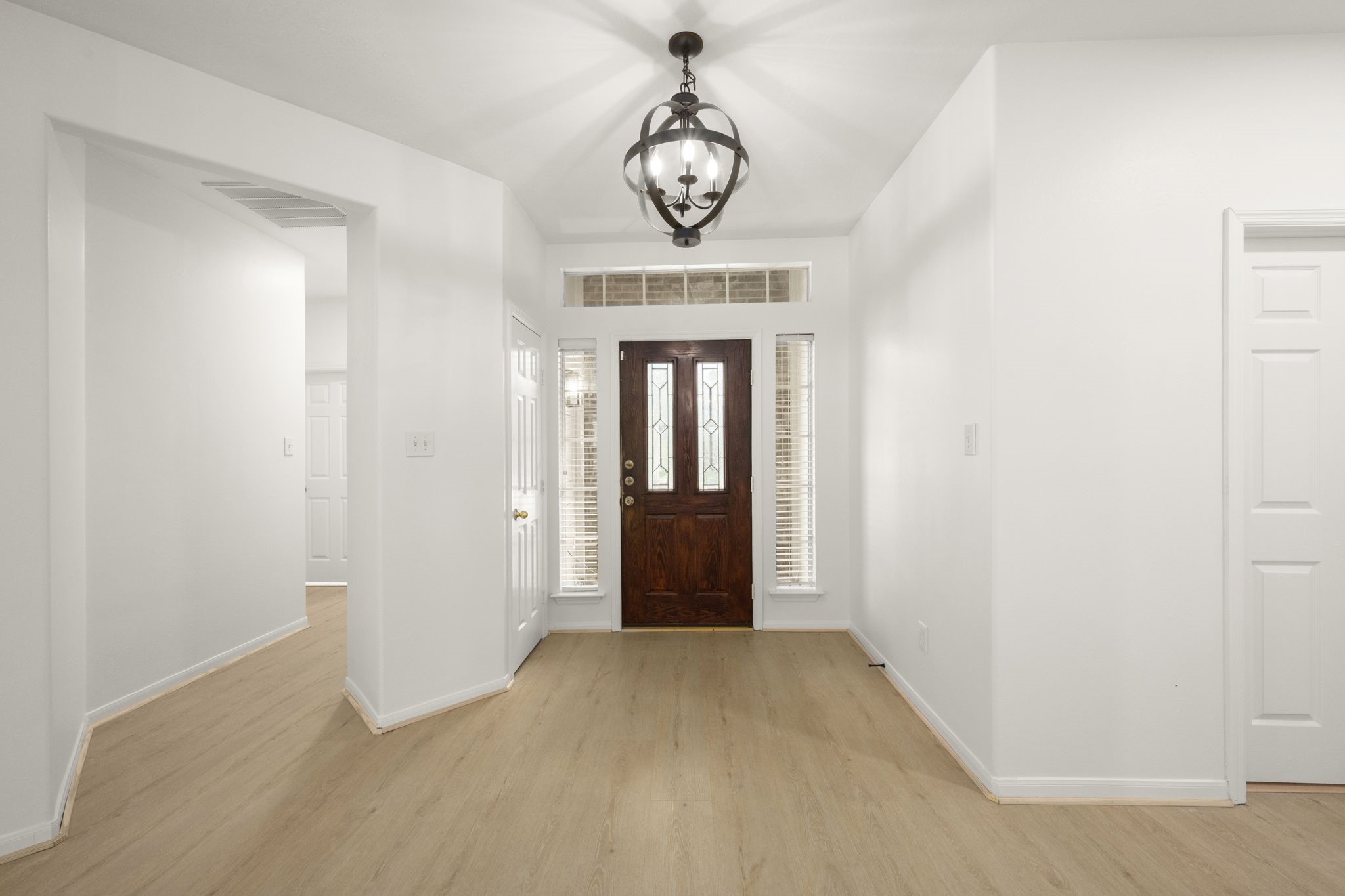 198 N Wimberly Way Property Photo 4