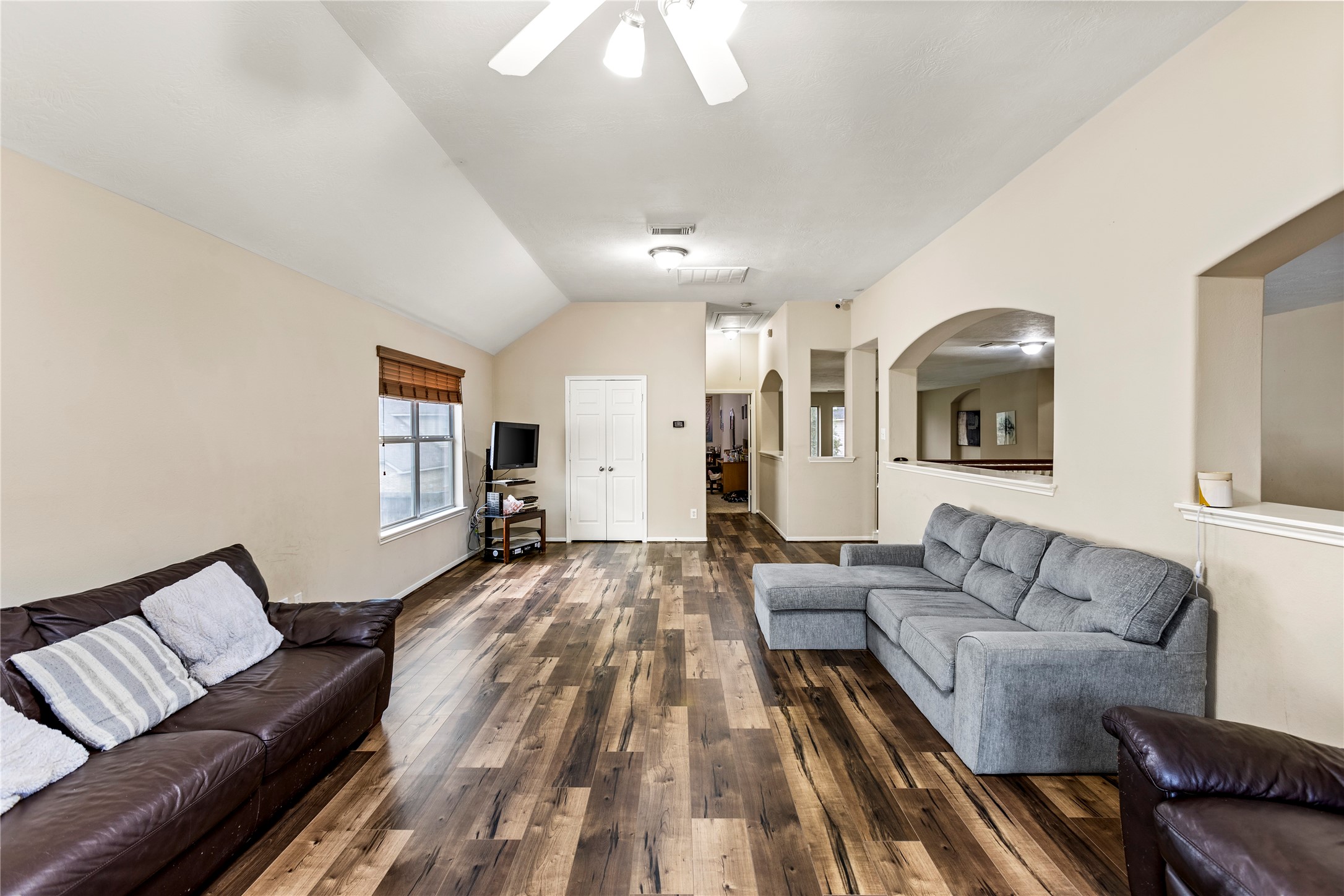 7519 Summer Shore Drive Property Photo 12