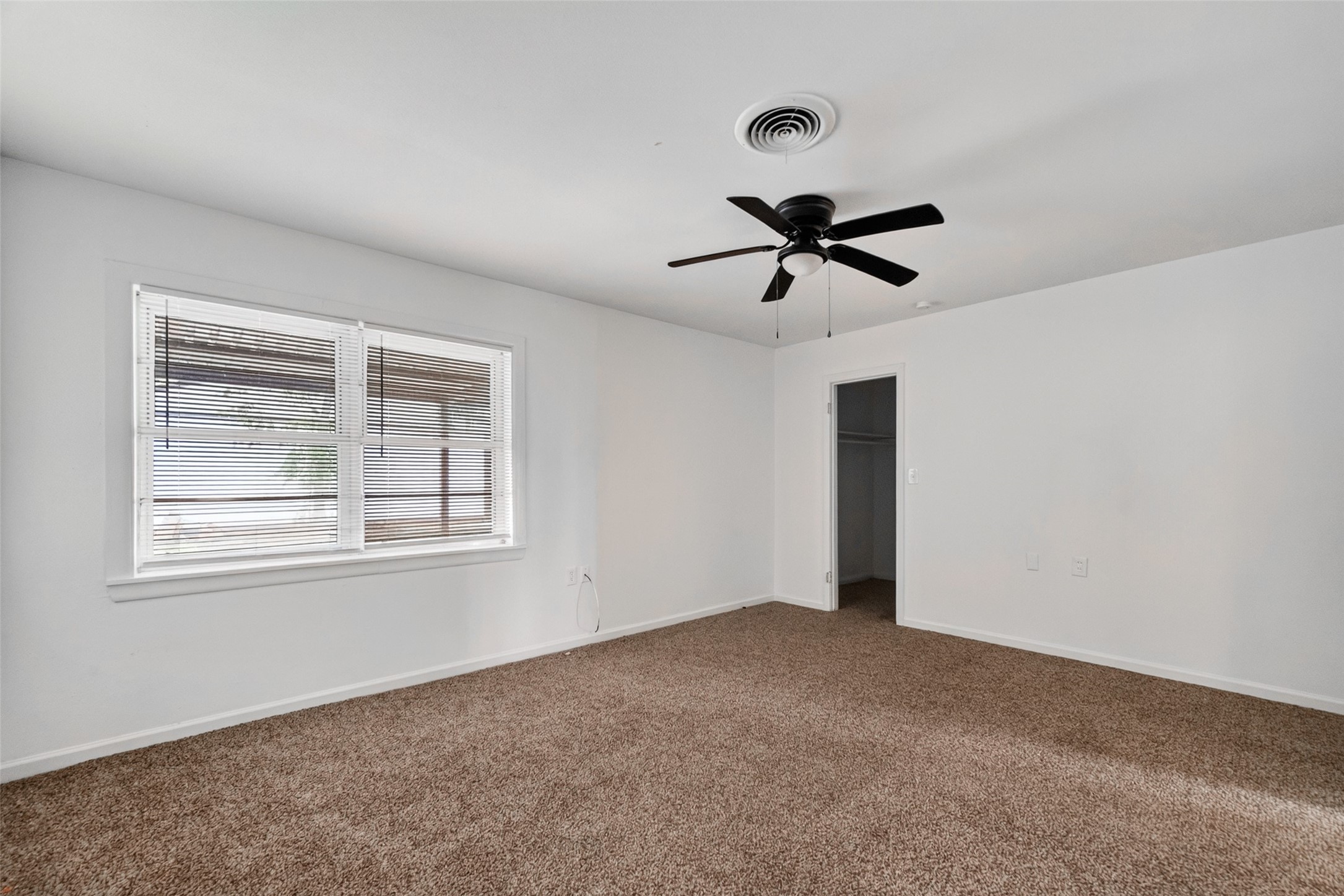 1308 W Dumble Street Property Photo 15