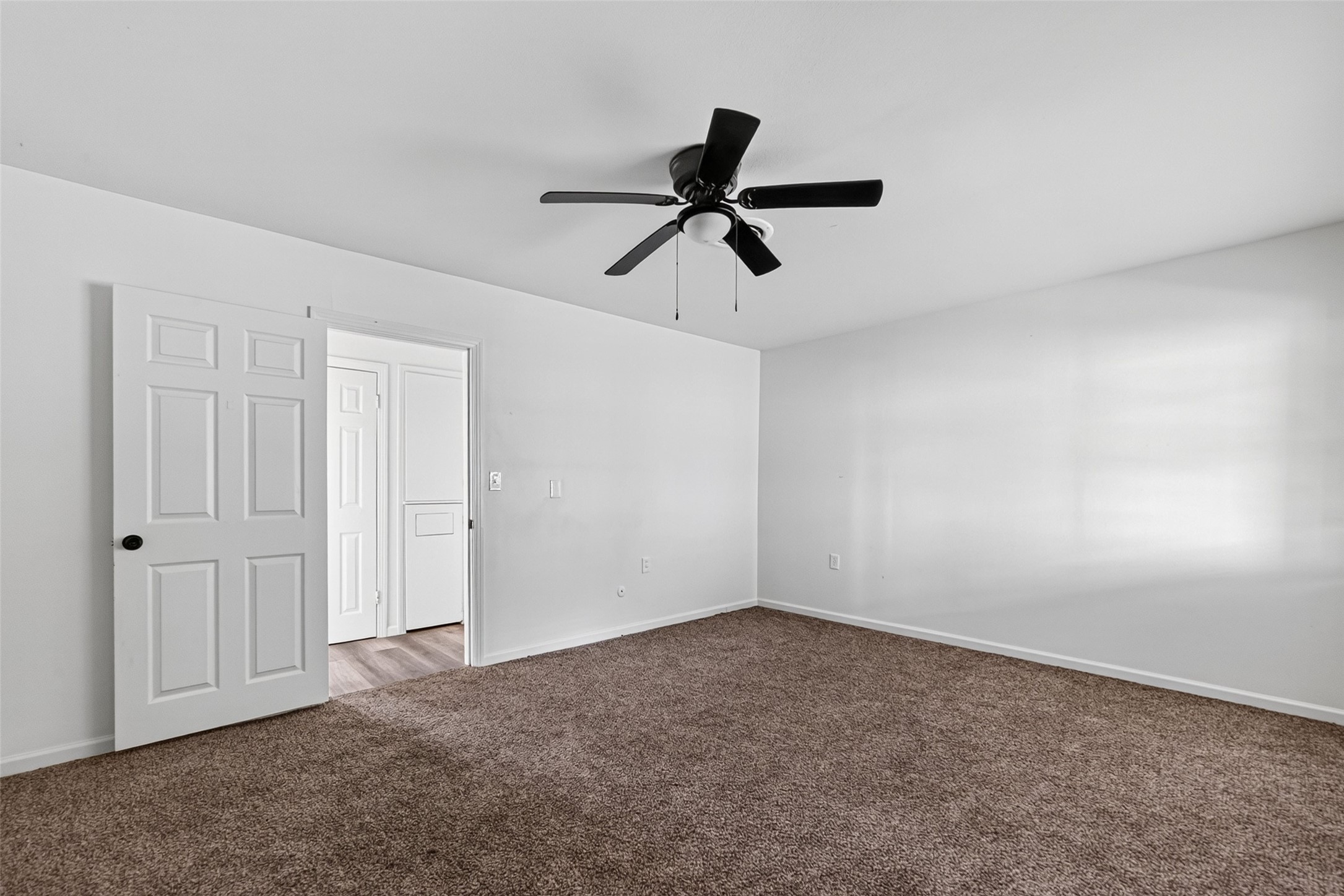 1308 W Dumble Street Property Photo 17