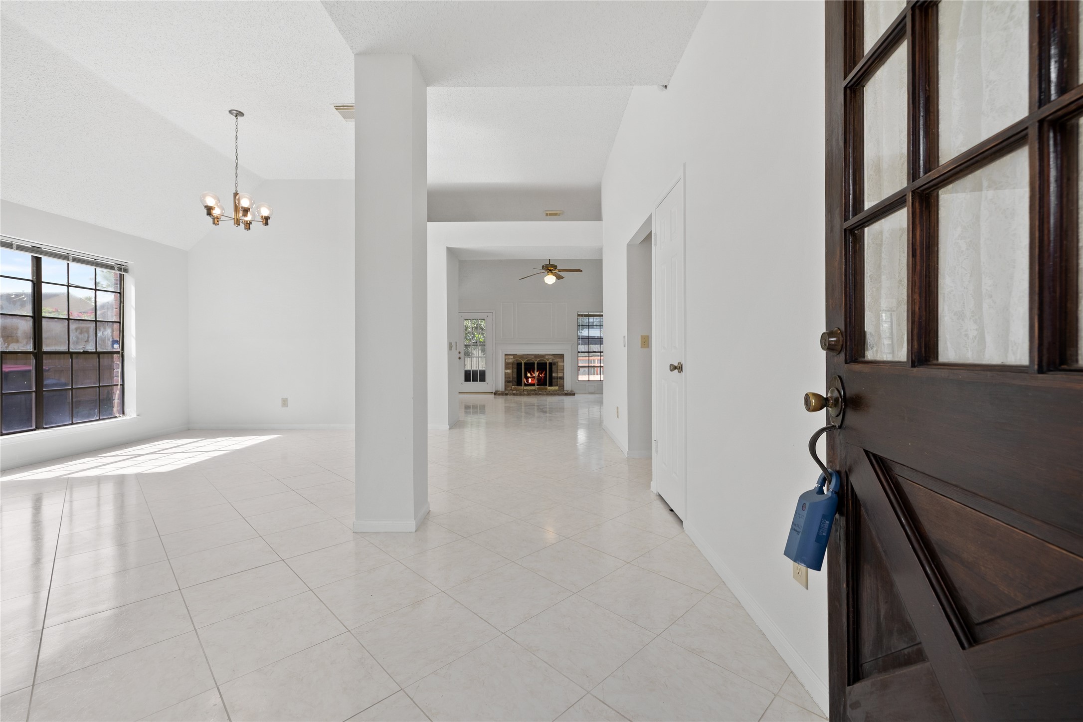 15107 Berkshire Green Drive Property Photo 2