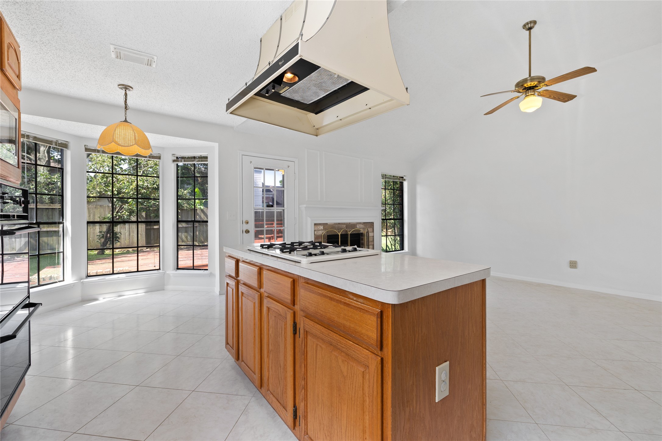 15107 Berkshire Green Drive Property Photo 12