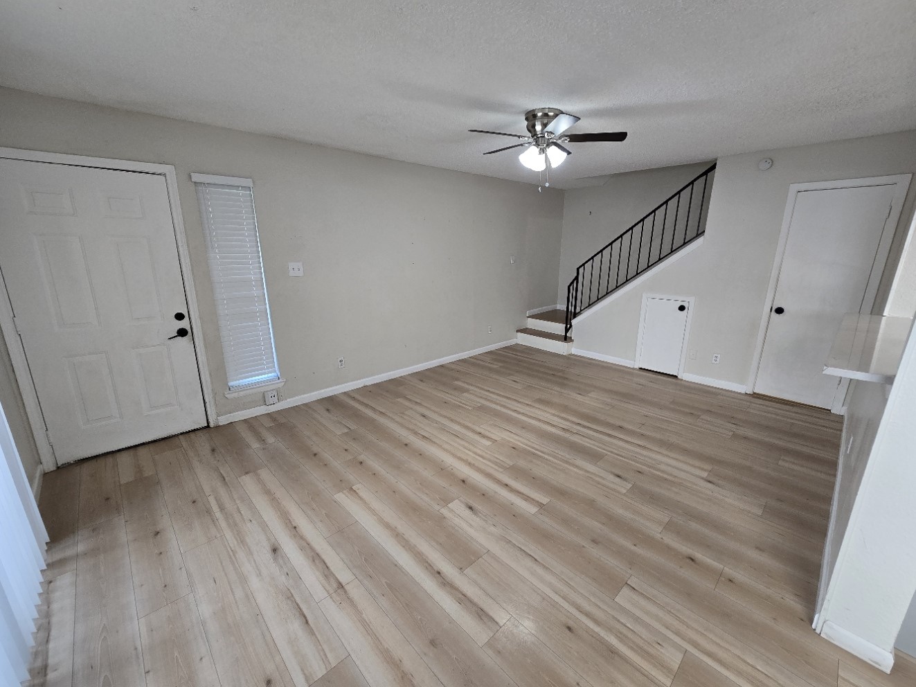 5640 Birchmont Drive C Property Photo 11