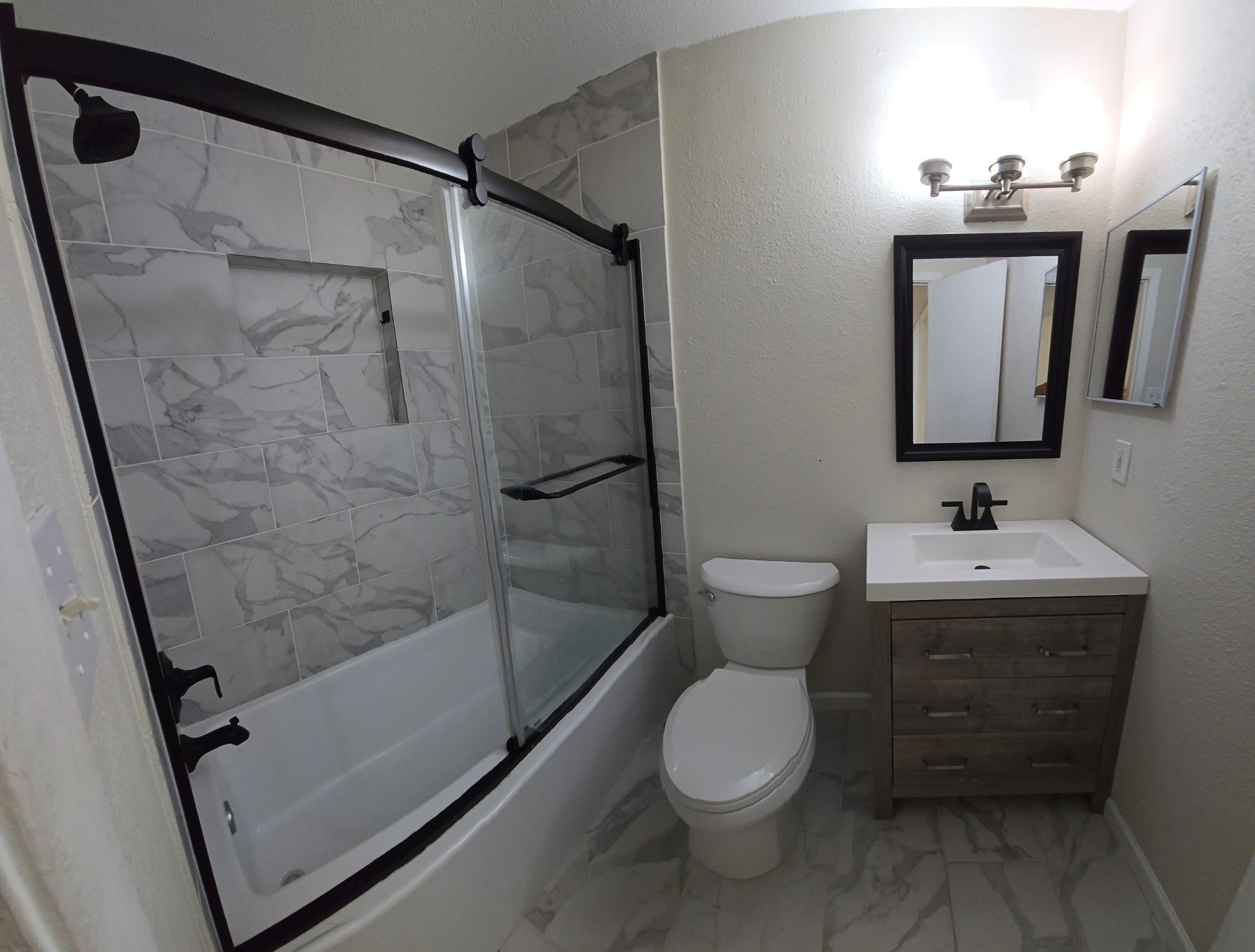 5640 Birchmont Drive C Property Photo 19