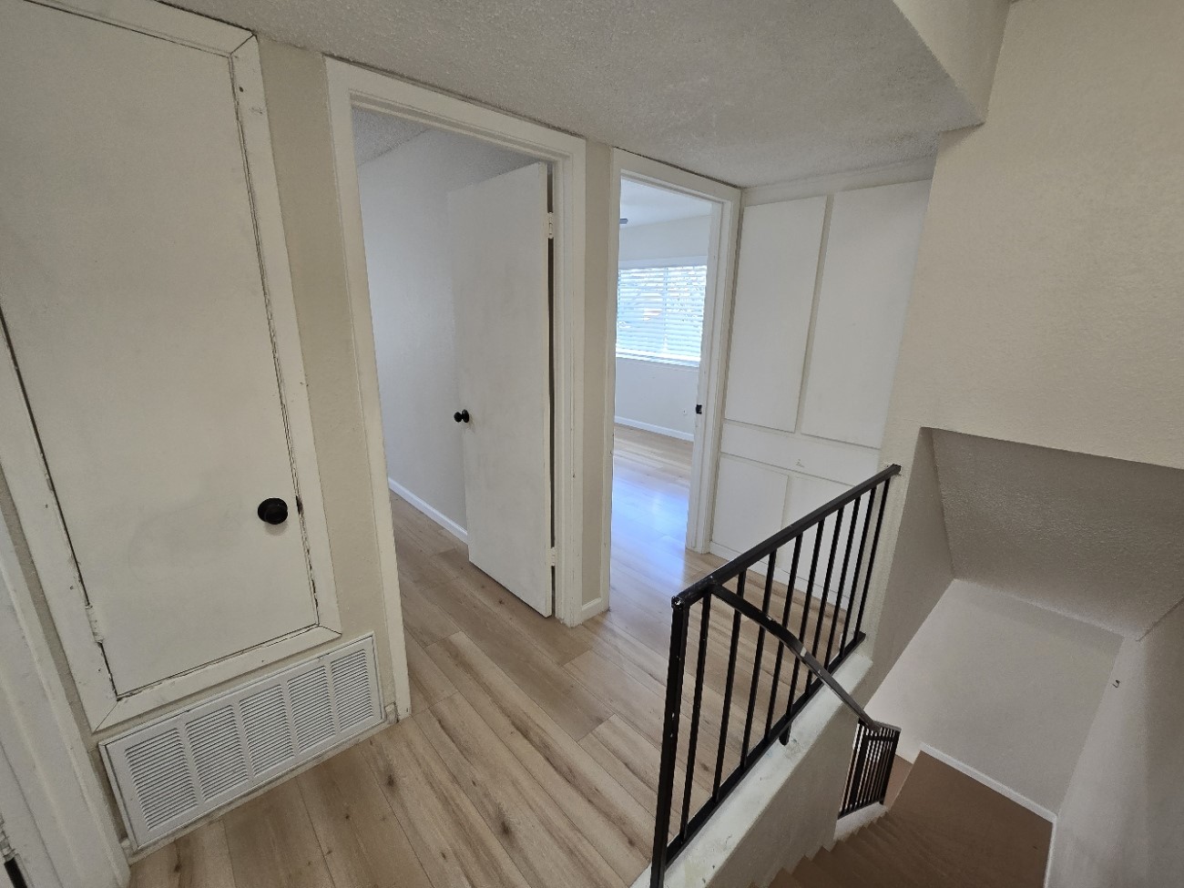 5640 Birchmont Drive C Property Photo 20
