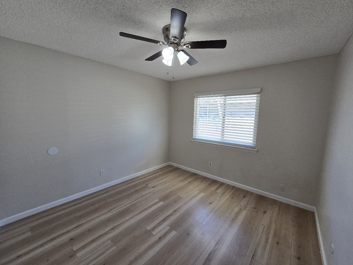 5640 Birchmont Drive C Property Photo 22