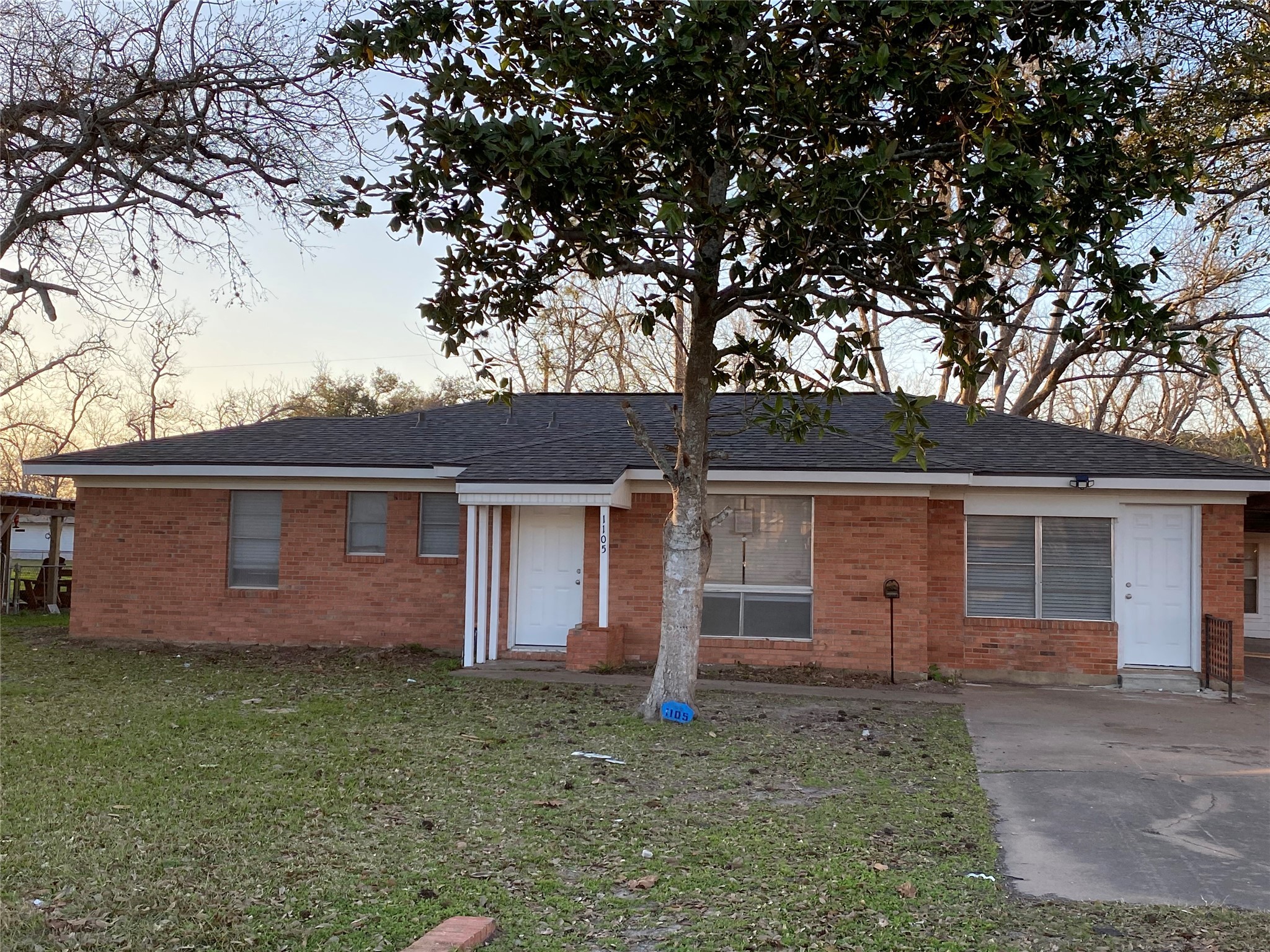 1105 Alice Street Property Photo