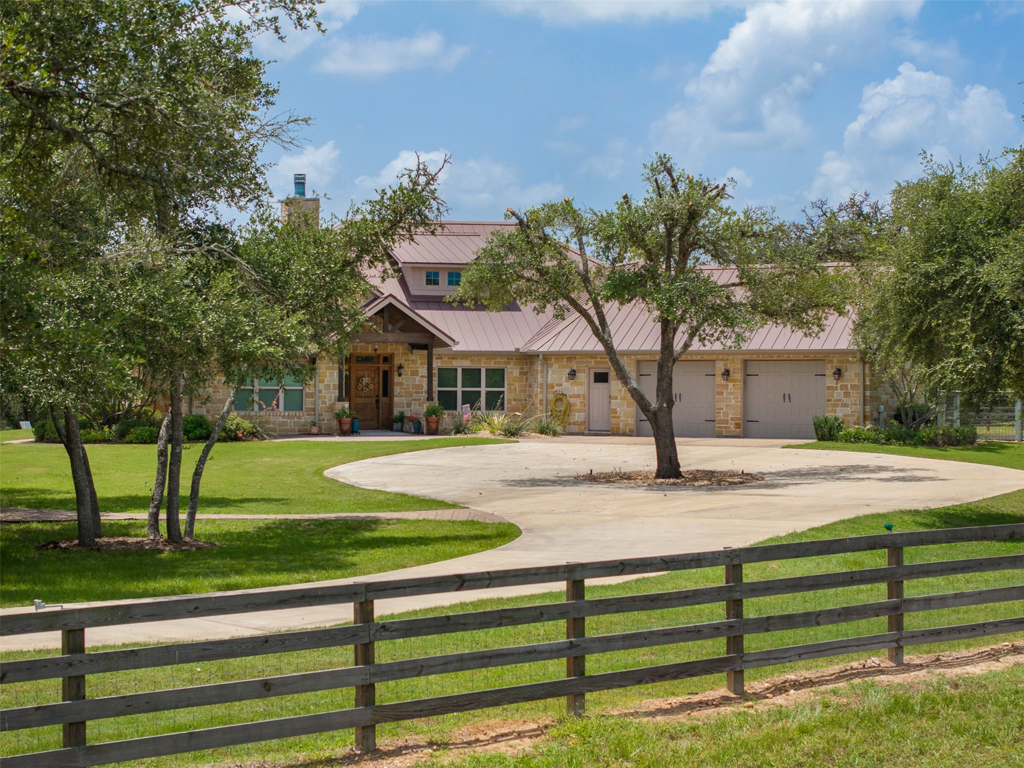 1045 Yaupon Creek Estate Property Photo 1