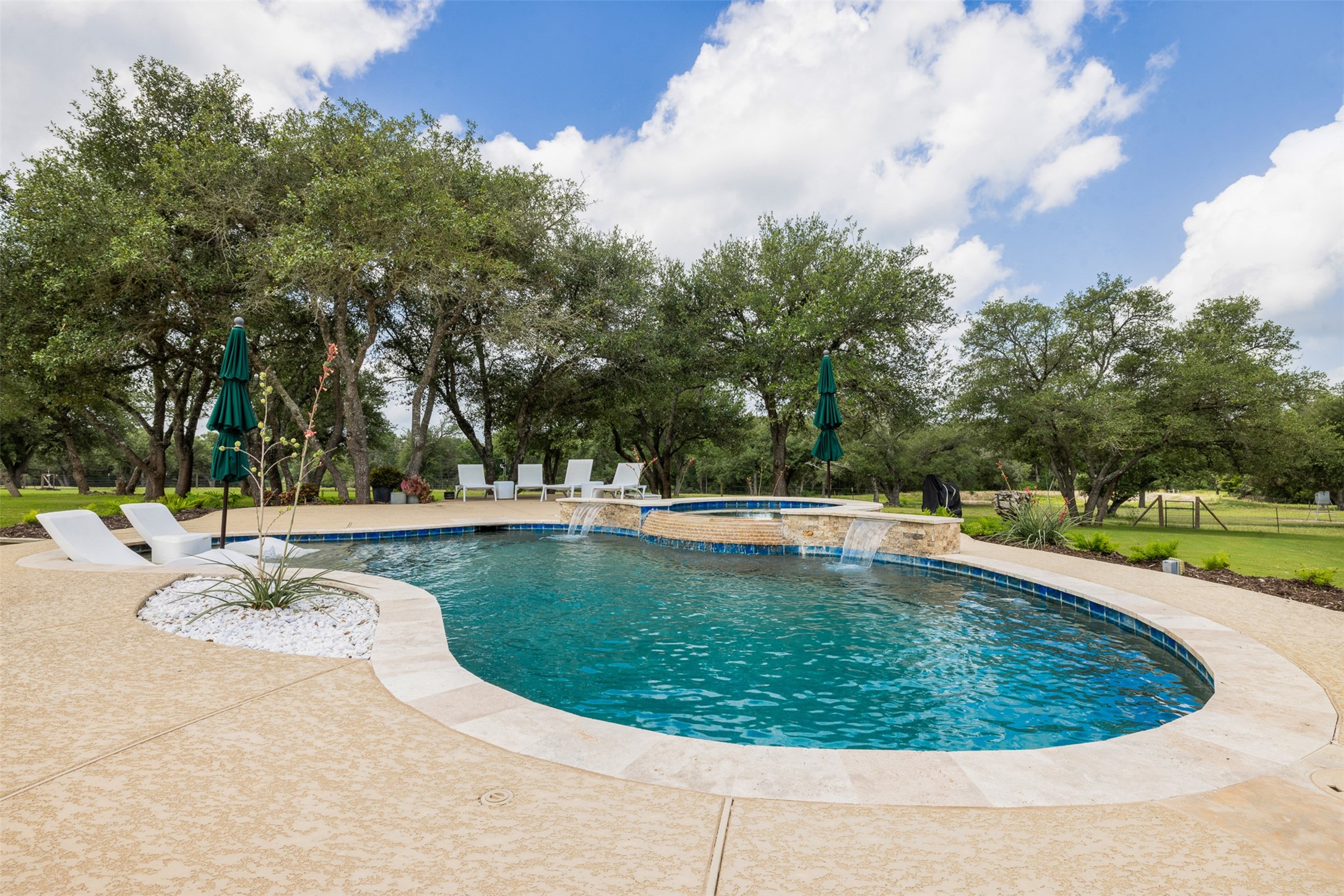 1045 Yaupon Creek Estate Property Photo 20