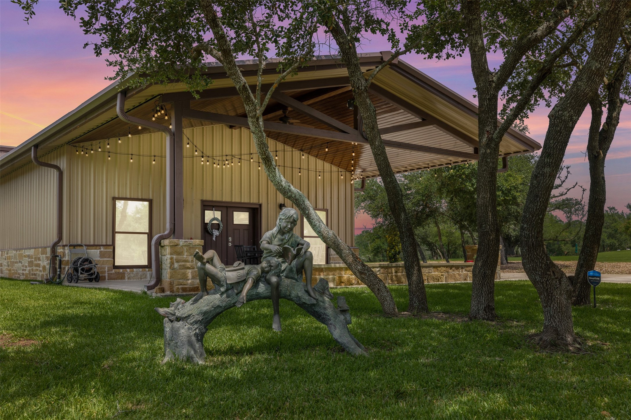 1045 Yaupon Creek Estate Property Photo 26