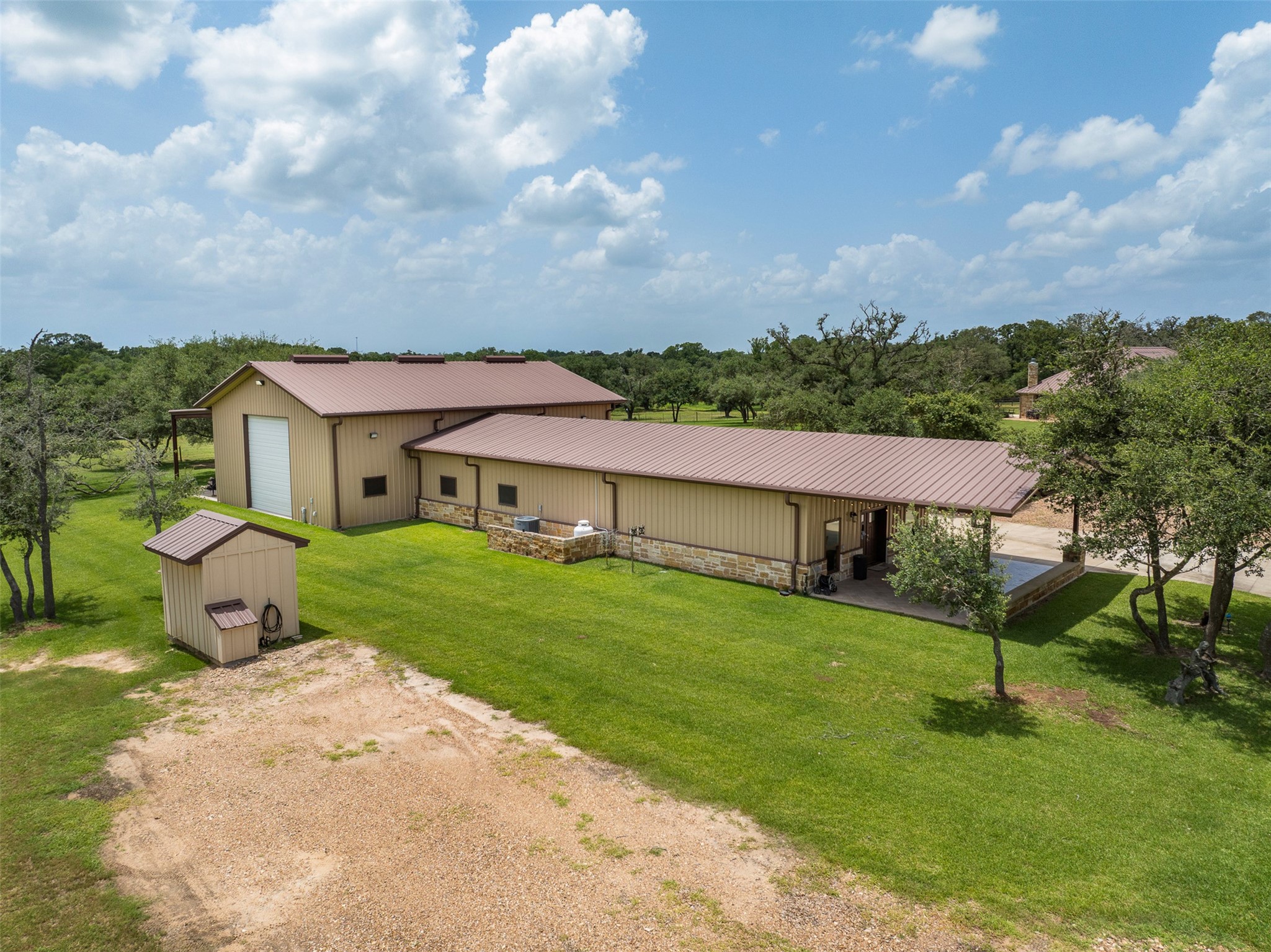 1045 Yaupon Creek Estate Property Photo 34