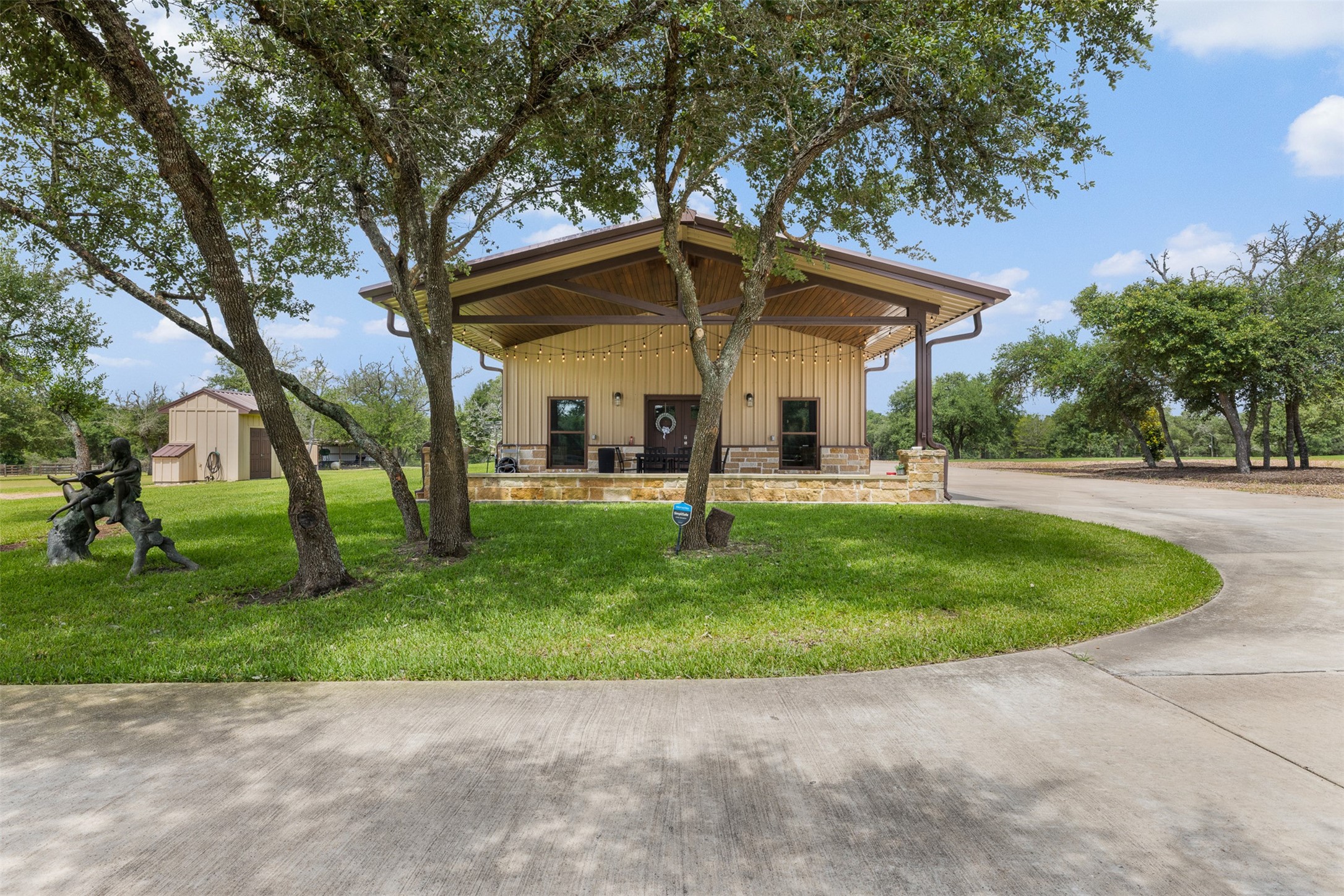 1045 Yaupon Creek Estate Property Photo 39