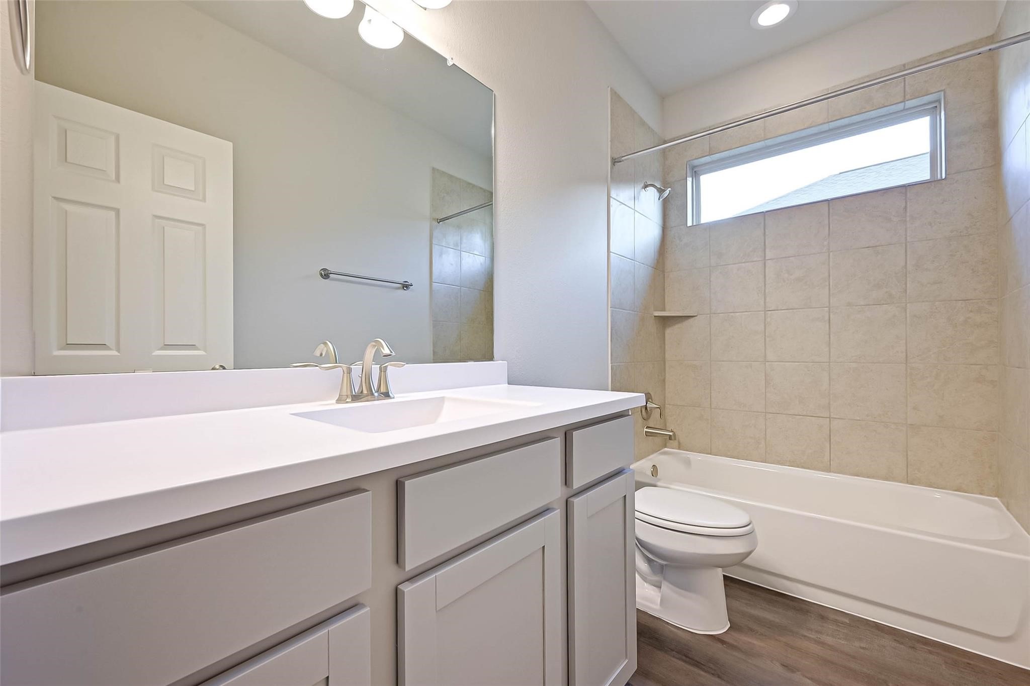 983 Golden Willow Lane Property Photo 19