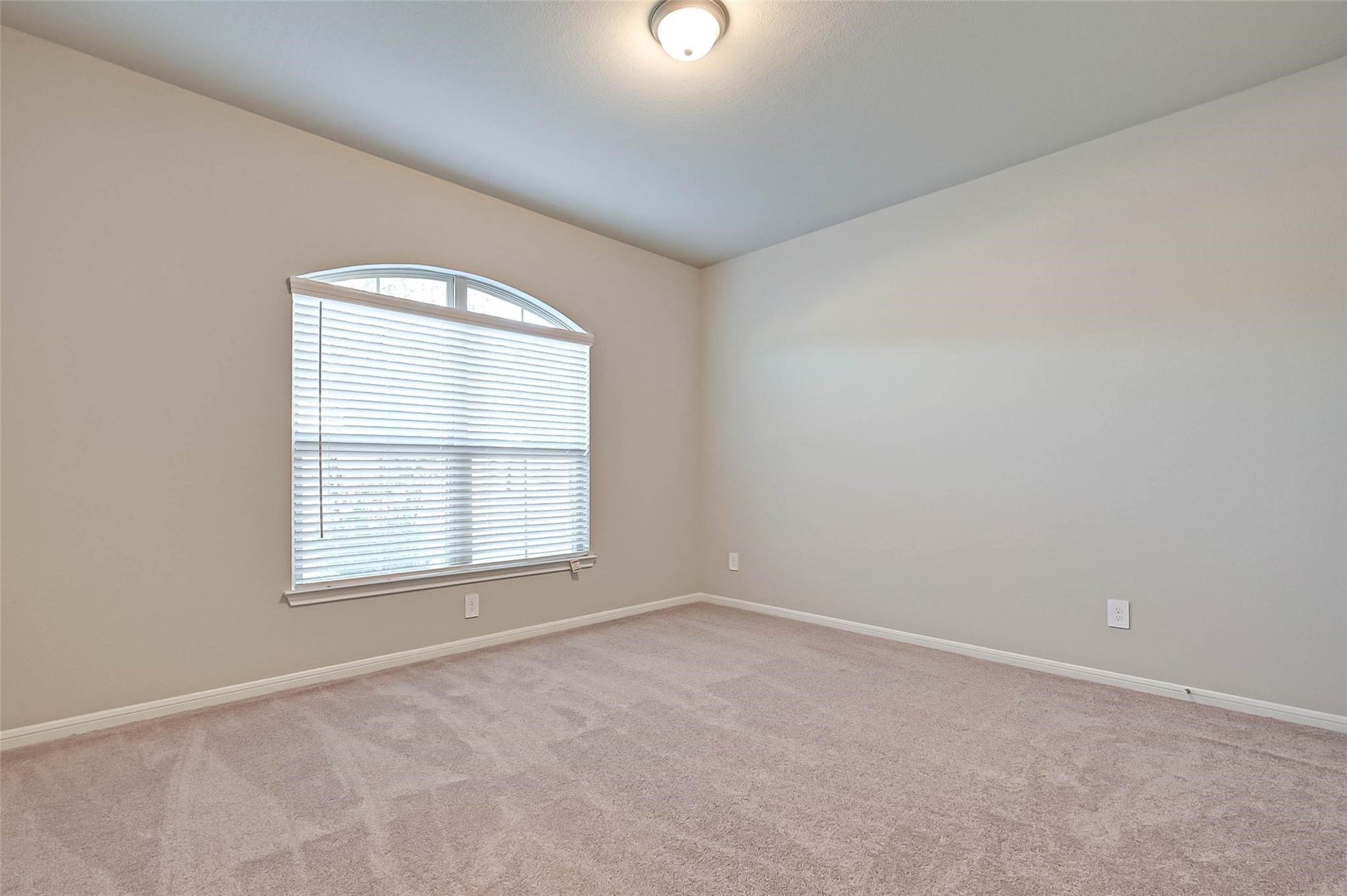 983 Golden Willow Lane Property Photo 20