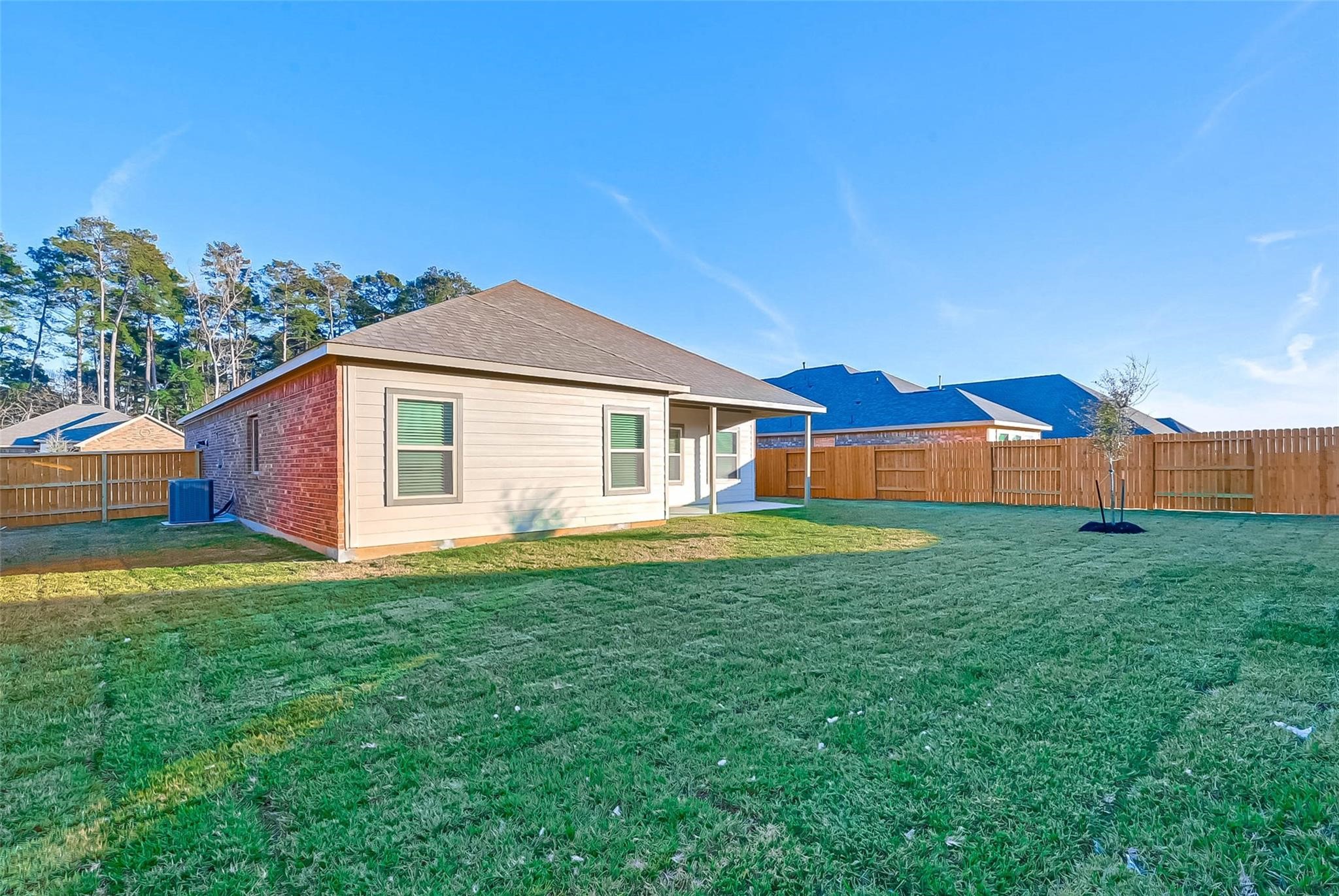 983 Golden Willow Lane Property Photo 24