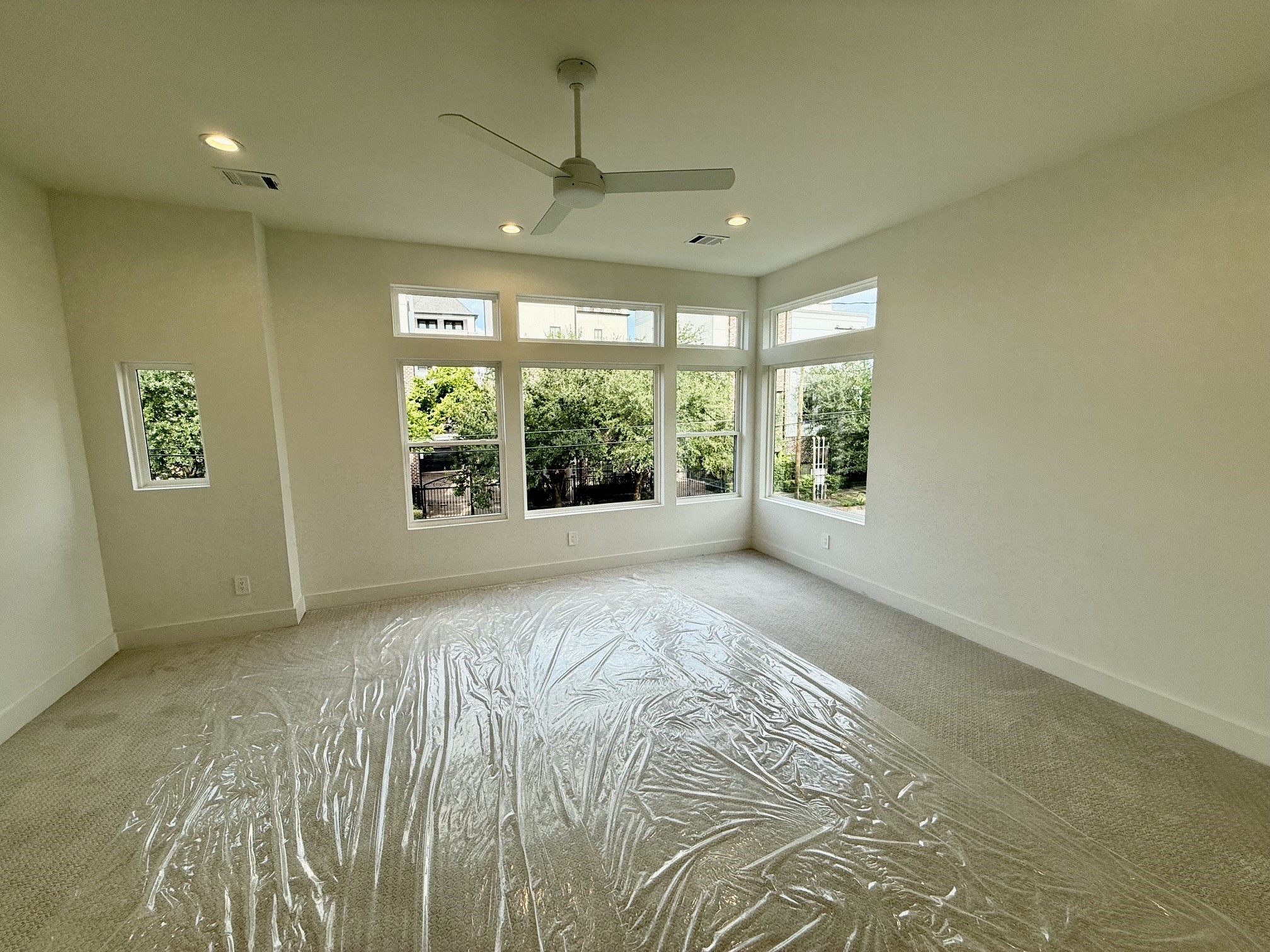 3909 Driscoll Street Property Photo 6