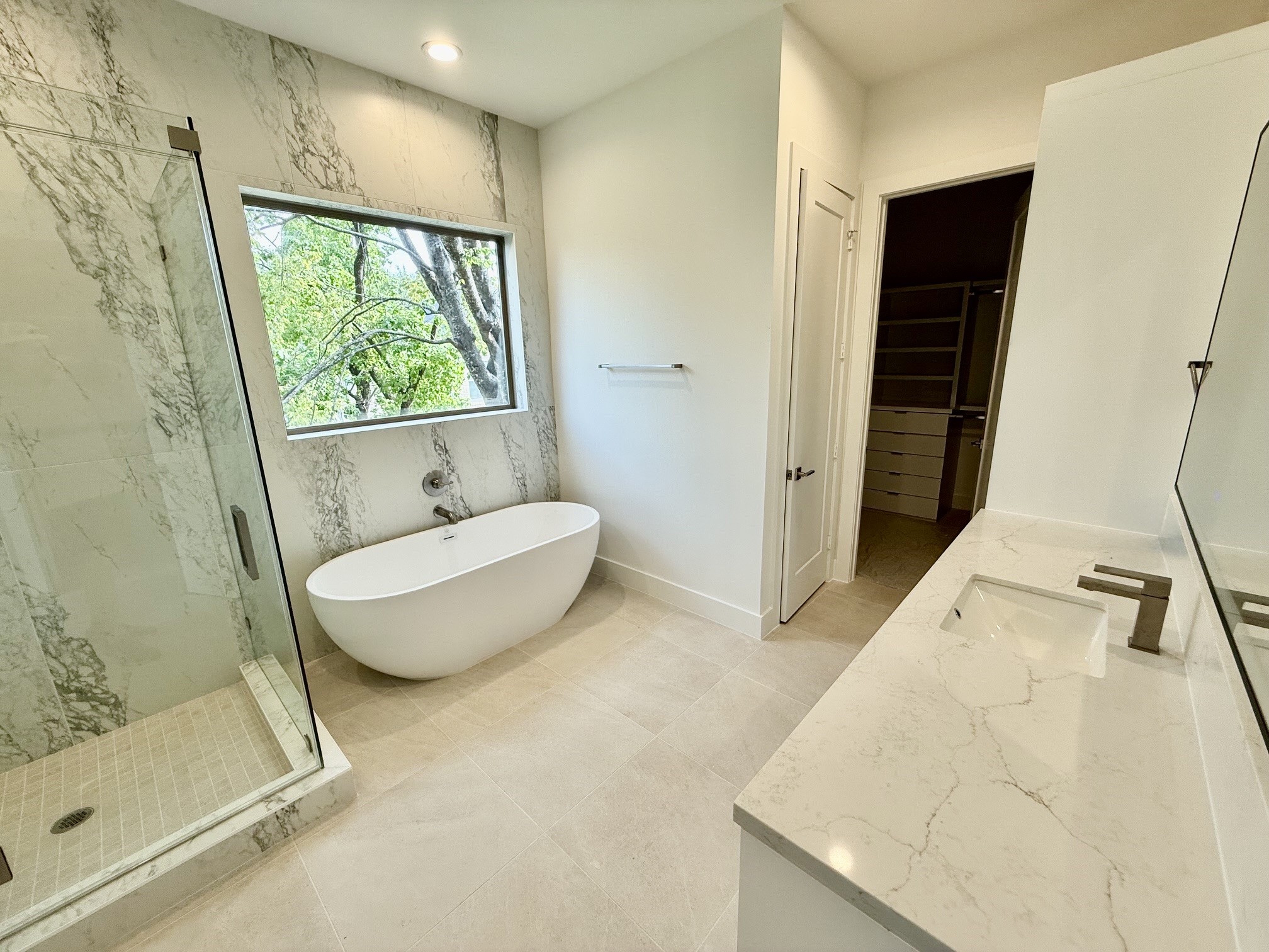 3909 Driscoll Street Property Photo 8