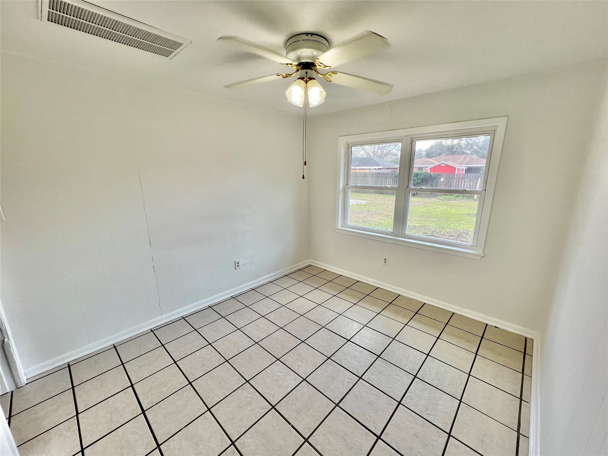 912 Cannan Drive Property Photo 6
