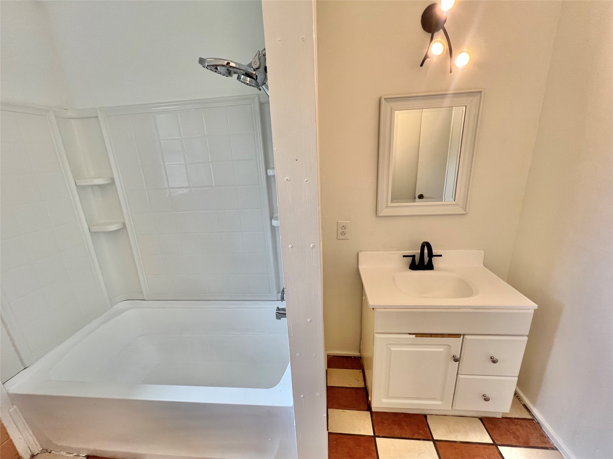 912 Cannan Drive Property Photo 14